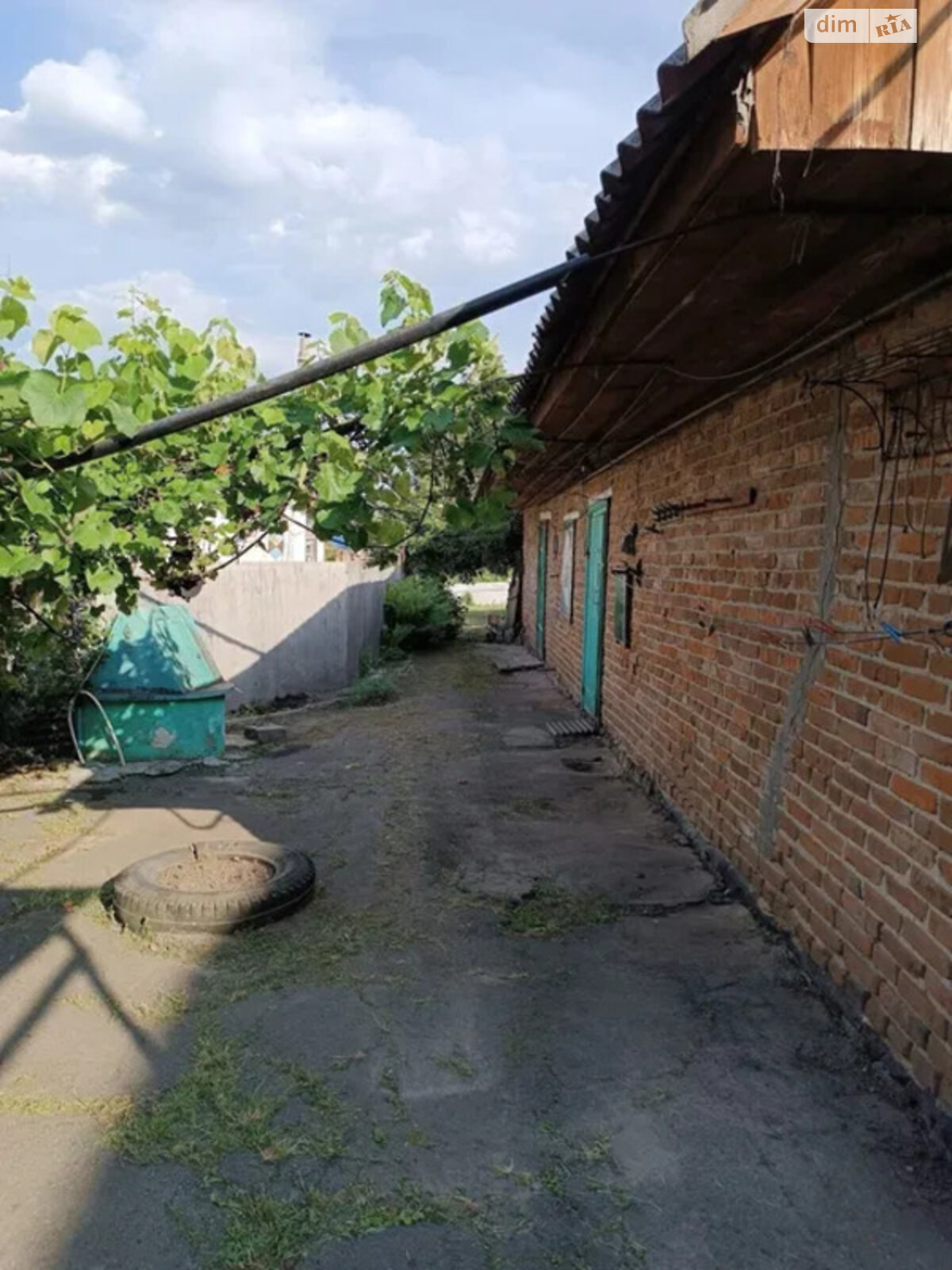 одноповерховий будинок з гаражем, 69.9 кв. м, цегла. Продаж у Радомишлі фото 1 одноповерховий будинок з гаражем, 69.9 кв. м, цегла. Продаж у Радомишлі фото 1