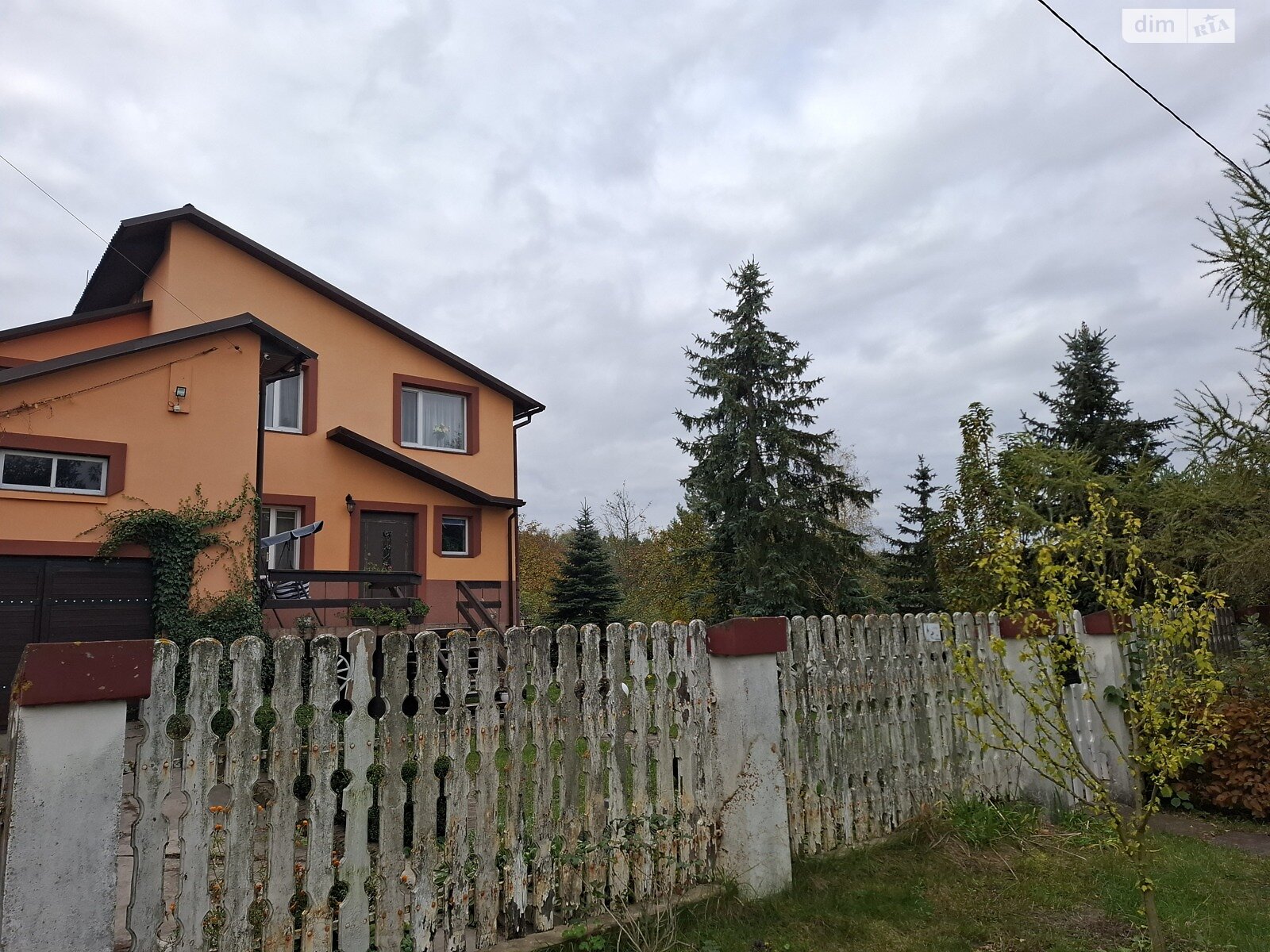 двухэтажный дом беседка, 244.4 кв. м, кирпич. Продажа в Радванцах фото 1