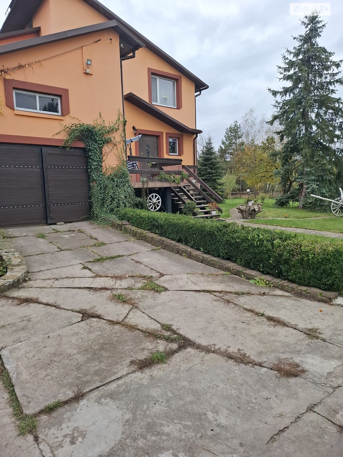 двухэтажный дом беседка, 244.4 кв. м, кирпич. Продажа в Радванцах фото 1