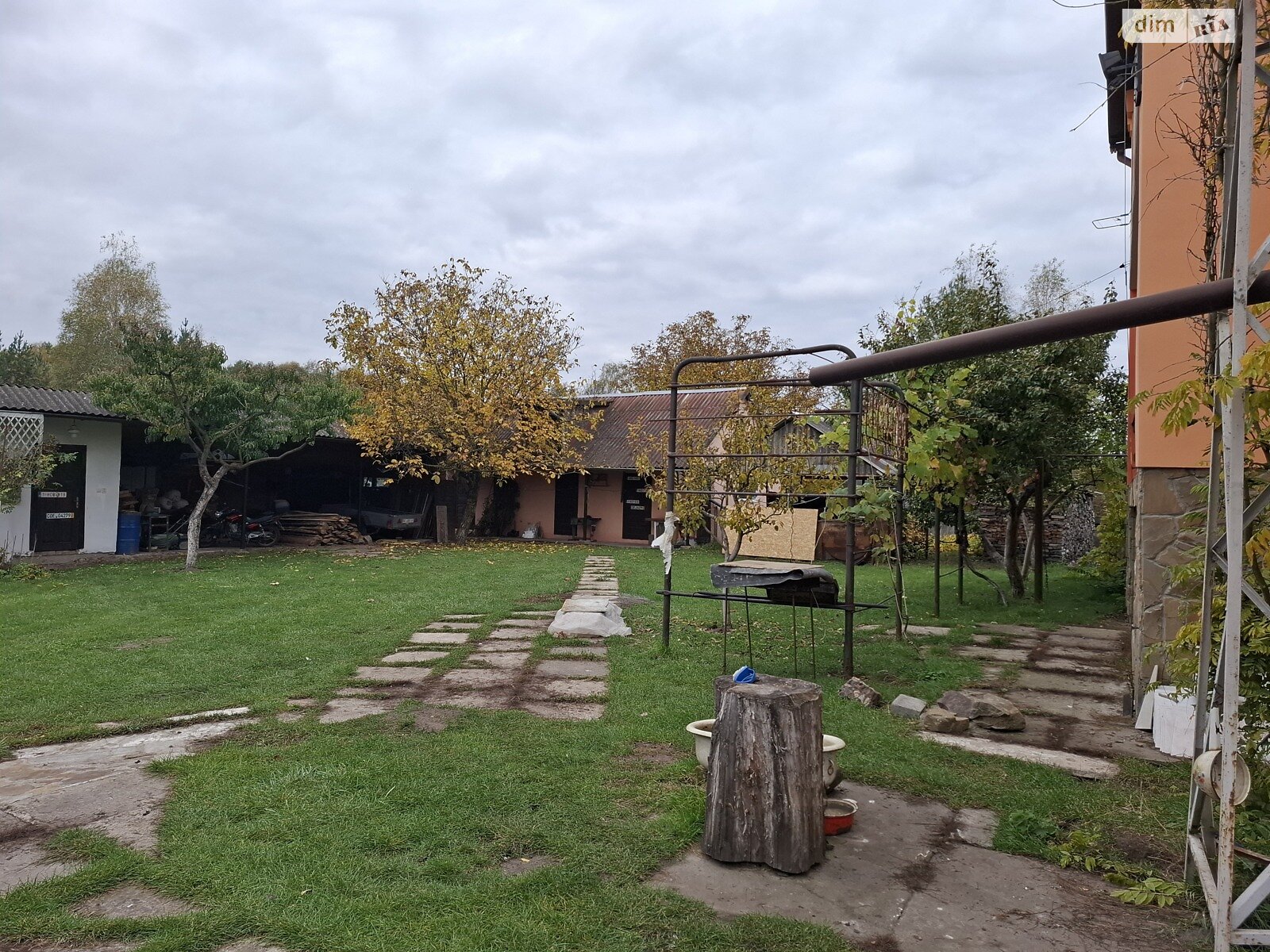 двухэтажный дом беседка, 244.4 кв. м, кирпич. Продажа в Радванцах фото 1