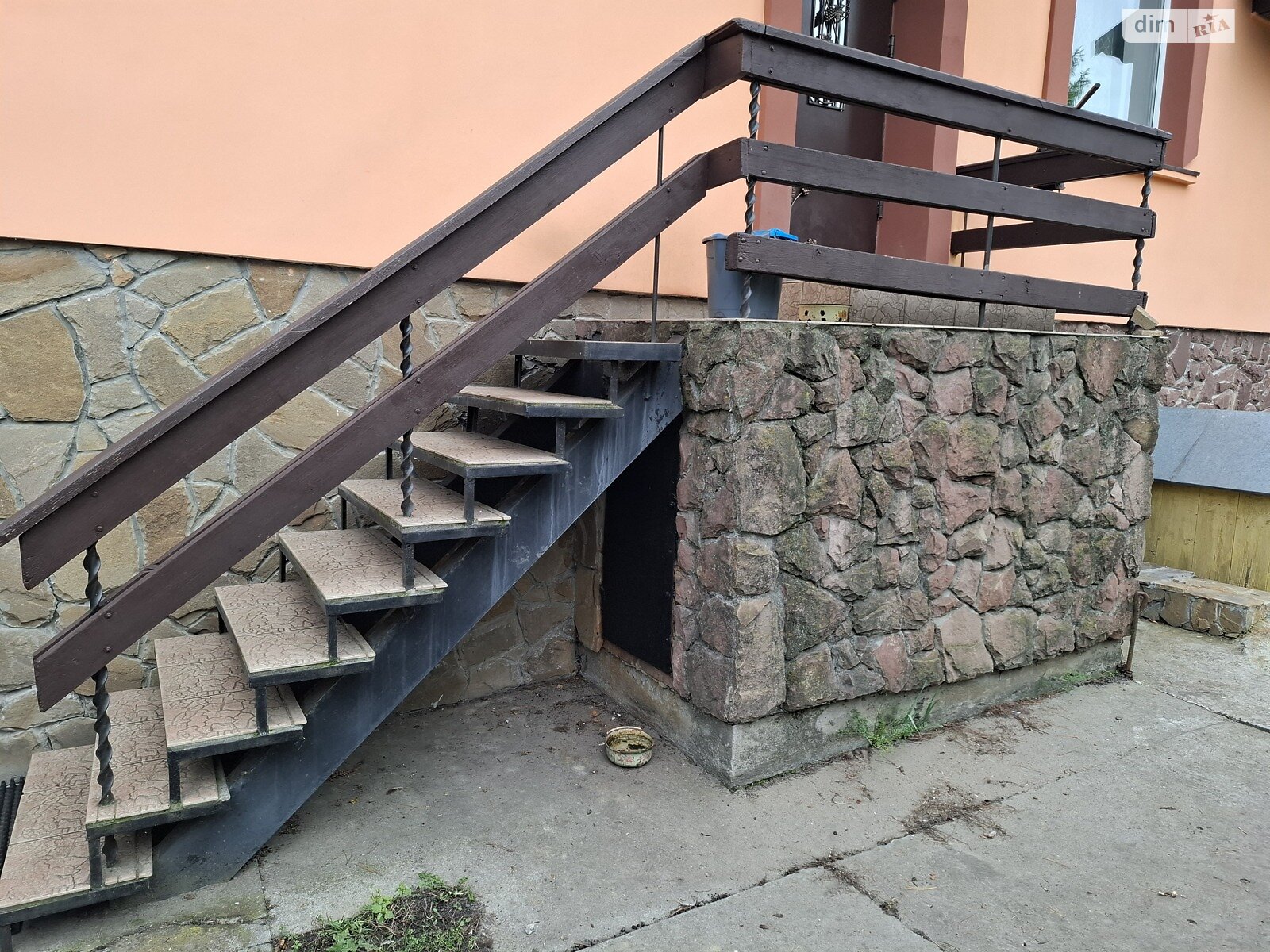 двухэтажный дом беседка, 244.4 кв. м, кирпич. Продажа в Радванцах фото 1