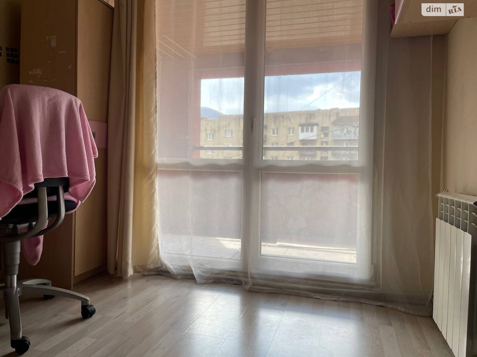 триповерховий будинок з гаражем, 120 кв. м, піноблок. Продаж в Рахові, район Рахів фото 1