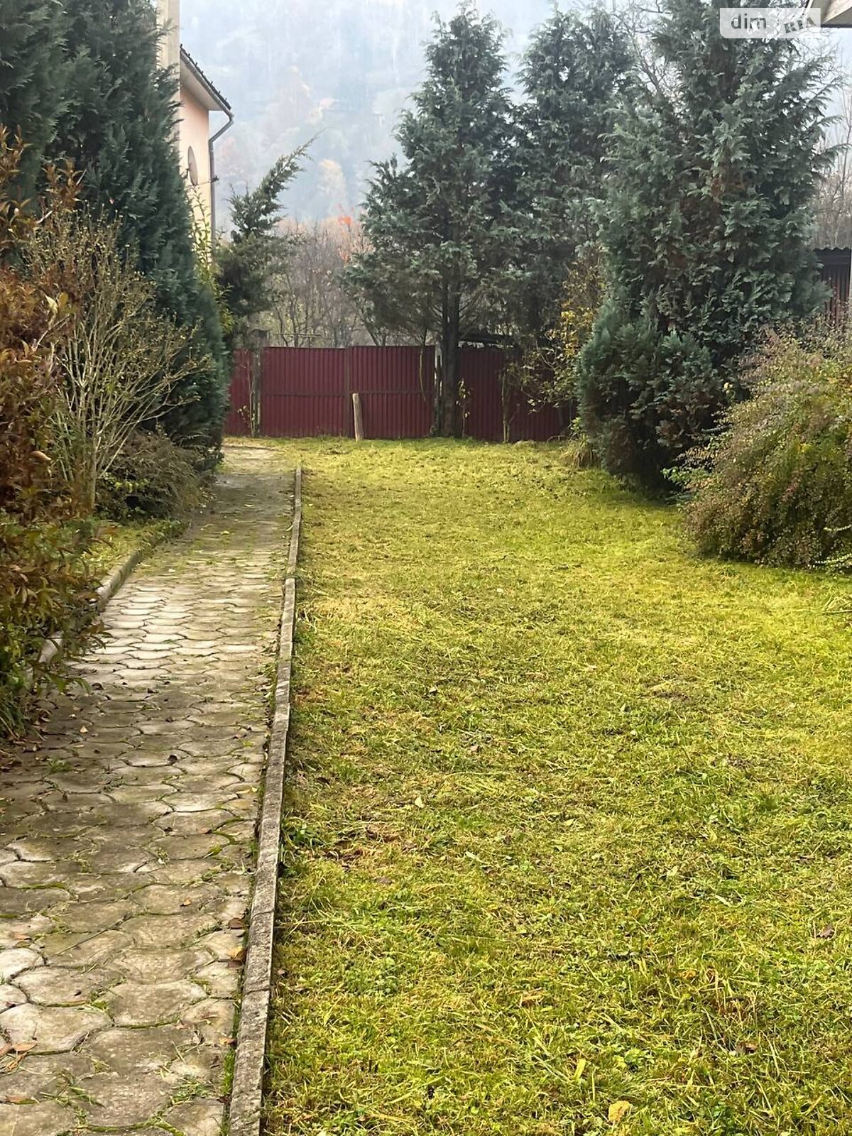 трехэтажный дом с гаражом, 281.85 кв. м, кирпич. Продажа в Рахове район Рахов фото 1