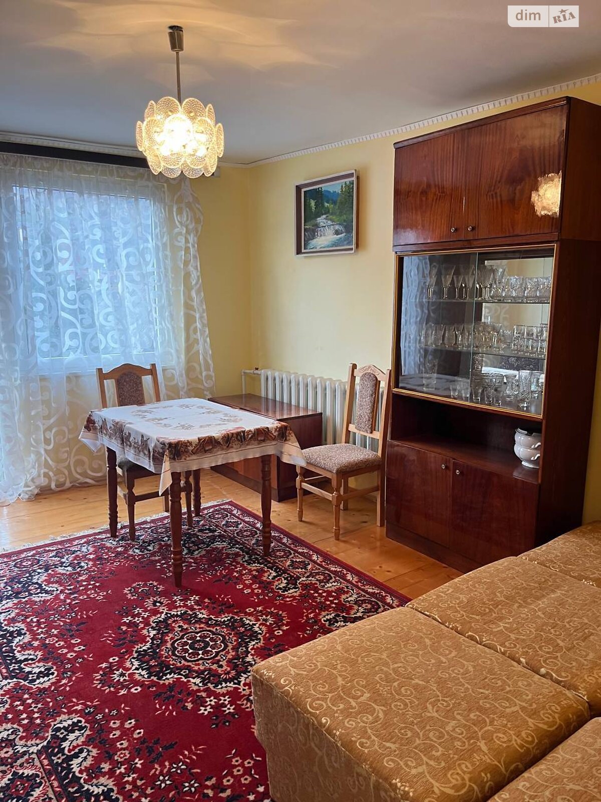 трехэтажный дом с гаражом, 281.85 кв. м, кирпич. Продажа в Рахове район Рахов фото 1