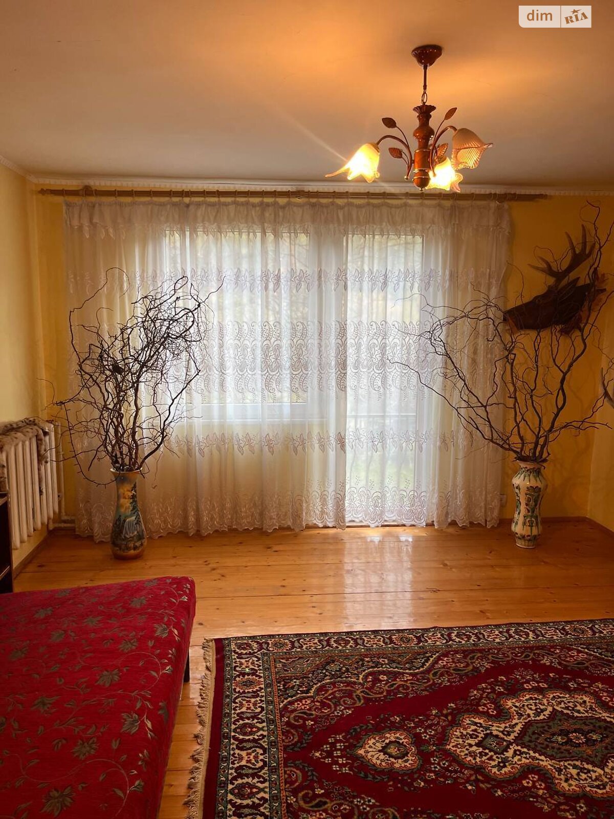 трехэтажный дом с гаражом, 281.85 кв. м, кирпич. Продажа в Рахове район Рахов фото 1