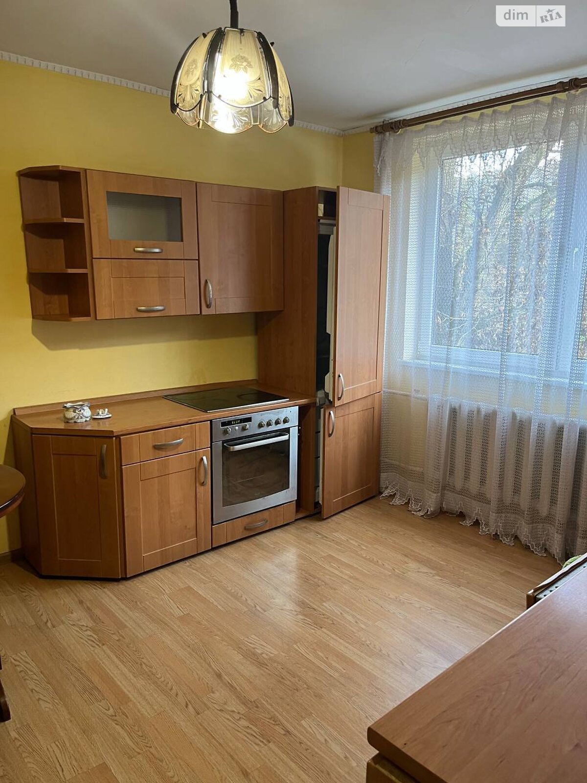 трехэтажный дом с гаражом, 281.85 кв. м, кирпич. Продажа в Рахове район Рахов фото 1