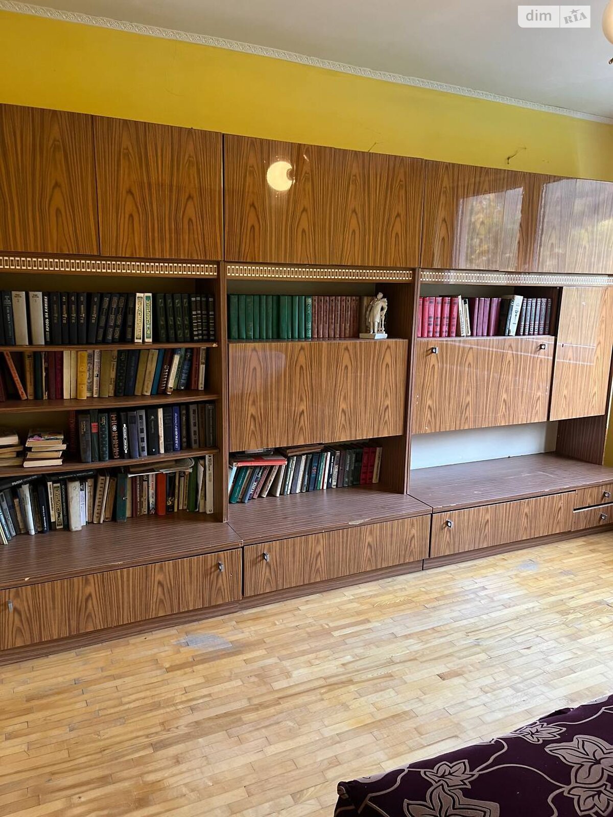 трехэтажный дом с гаражом, 281.85 кв. м, кирпич. Продажа в Рахове район Рахов фото 1