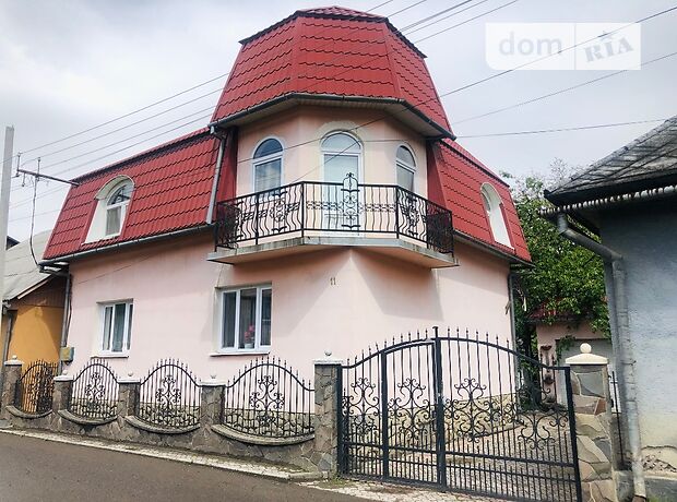 двухэтажный дом с камином, 236 кв. м, дерево и кирпич. Продажа в Рахове район Рахов фото 1 двухэтажный дом с камином, 236 кв. м, дерево и кирпич. Продажа в Рахове район Рахов фото 1