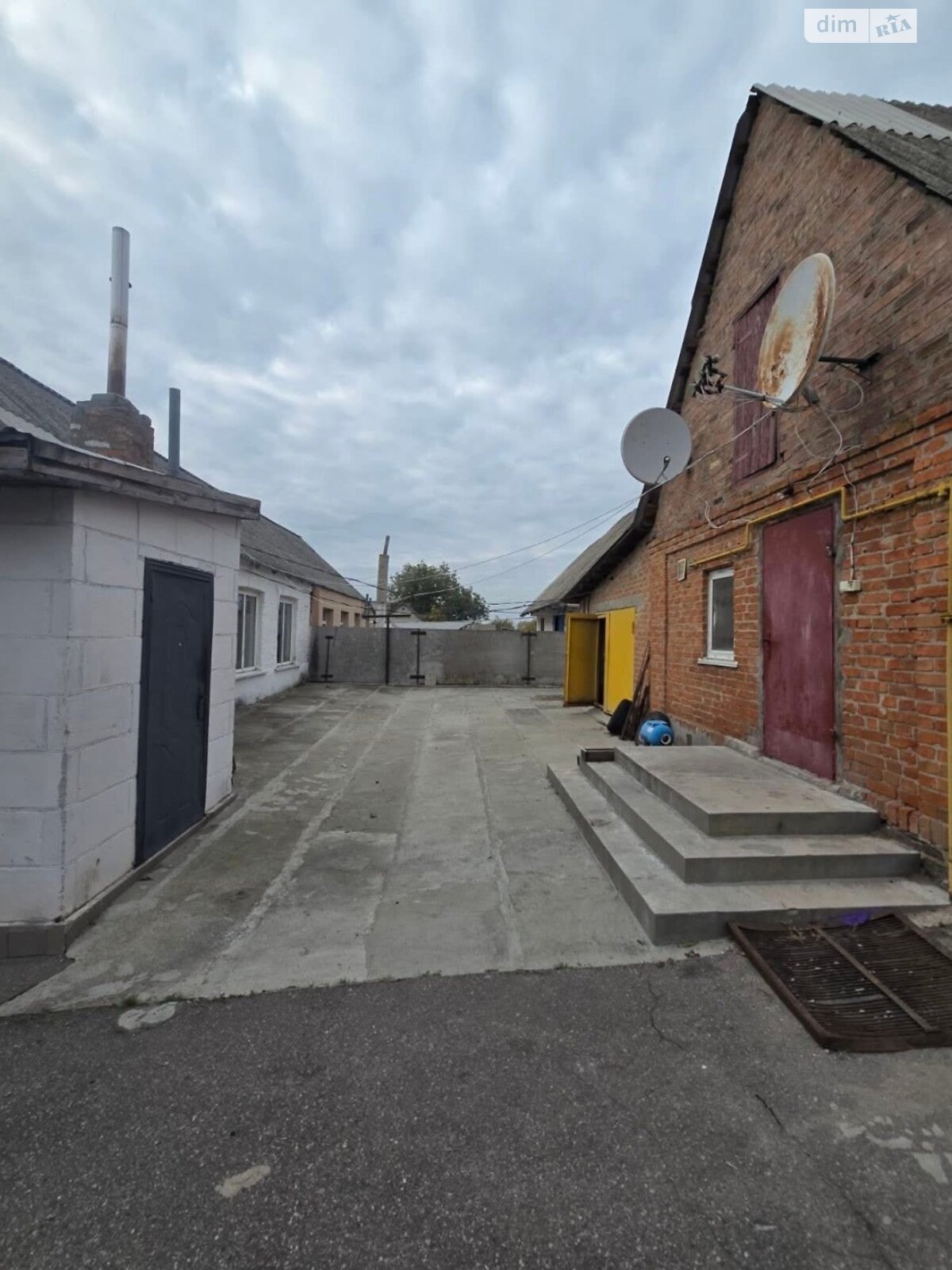 одноповерховий будинок з гаражем, 104.1 кв. м, цегла. Продаж у Рокитному фото 1