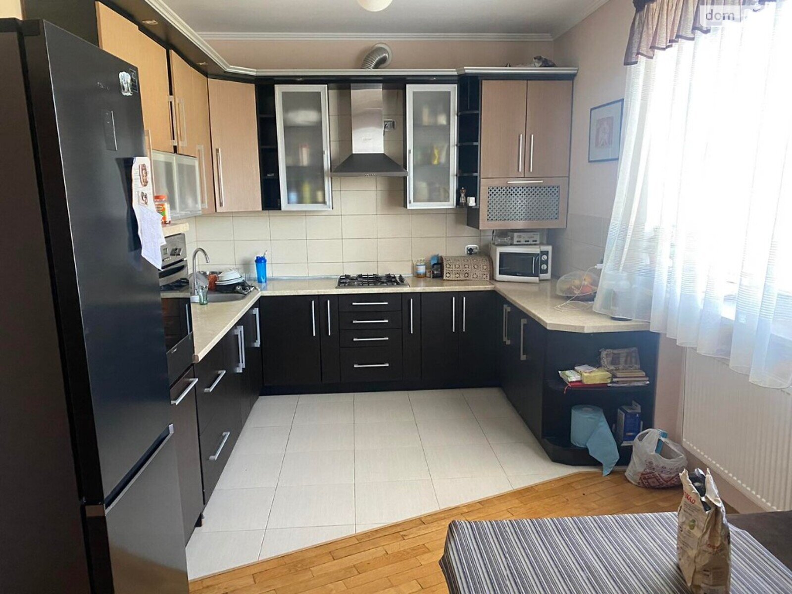 двухэтажный дом с балконом, 240 кв. м, кирпич. Продажа в Раловке фото 1