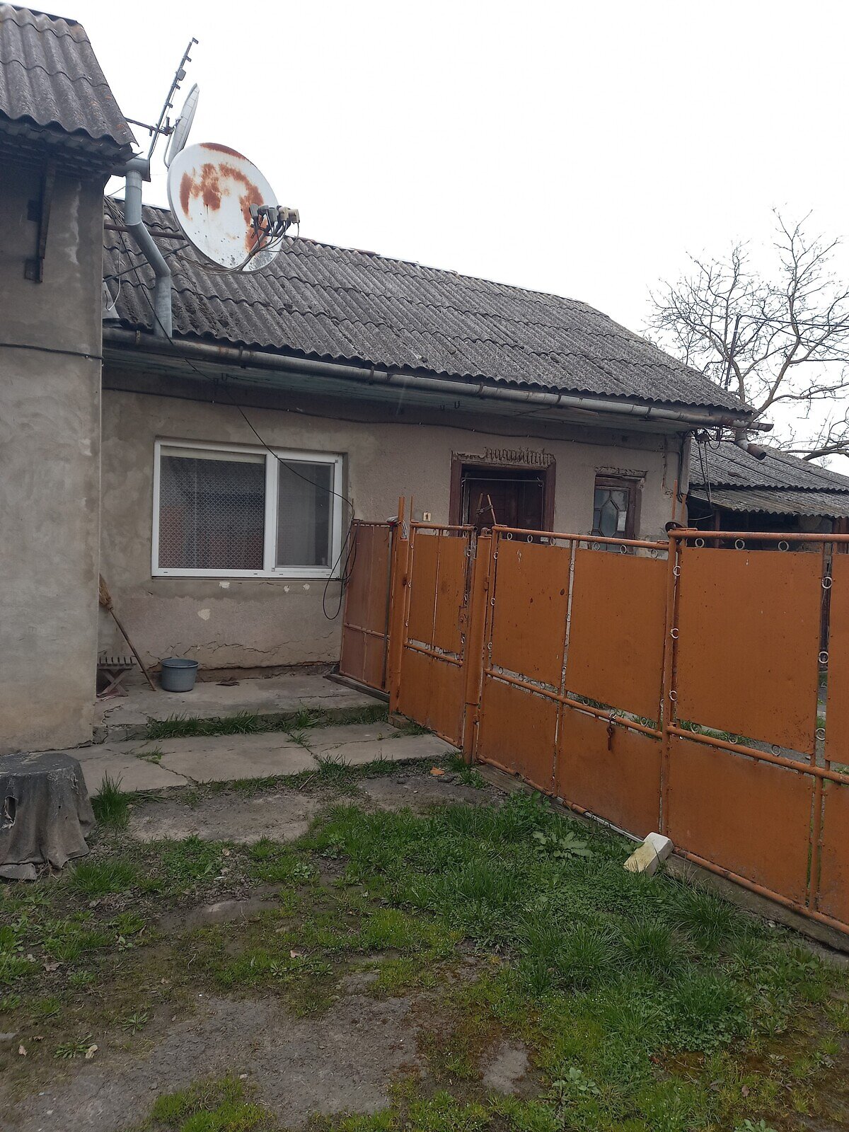 одноэтажный дом с мебелью, 100 кв. м, кирпич. Продажа в Ратовцы фото 1 одноэтажный дом с мебелью, 100 кв. м, кирпич. Продажа в Ратовцы фото 1