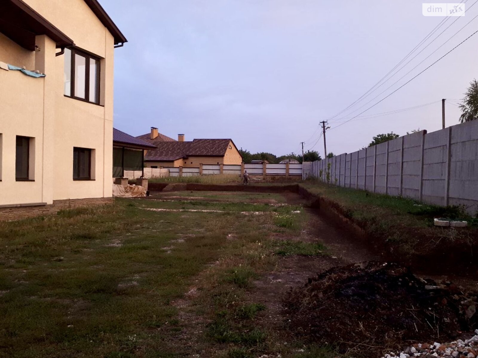 трехэтажный дом с верандой, 399 кв. м, кирпич силикатный. Продажа в Рае-Оленовке фото 1 трехэтажный дом с верандой, 399 кв. м, кирпич силикатный. Продажа в Рае-Оленовке фото 1