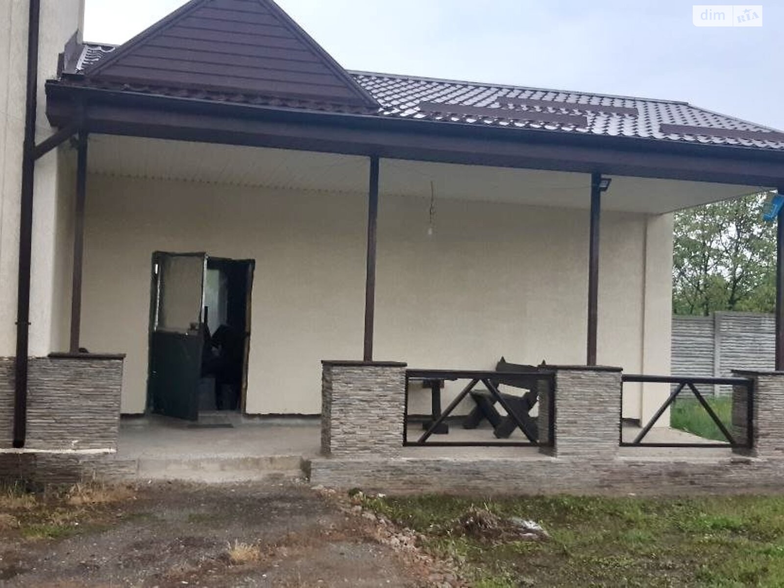 трехэтажный дом с верандой, 399 кв. м, кирпич силикатный. Продажа в Рае-Оленовке фото 1 трехэтажный дом с верандой, 399 кв. м, кирпич силикатный. Продажа в Рае-Оленовке фото 1