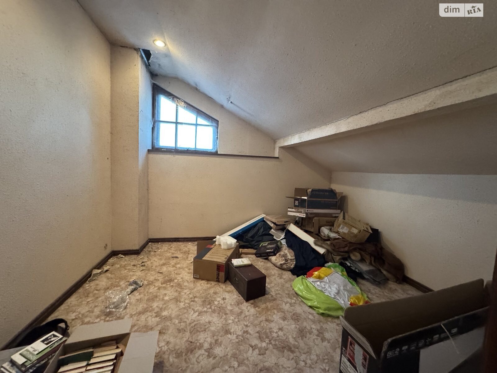 триповерховий будинок з опаленням, 432 кв. м, цегла. Продаж у Ременеві фото 1 триповерховий будинок з опаленням, 432 кв. м, цегла. Продаж у Ременеві фото 1
