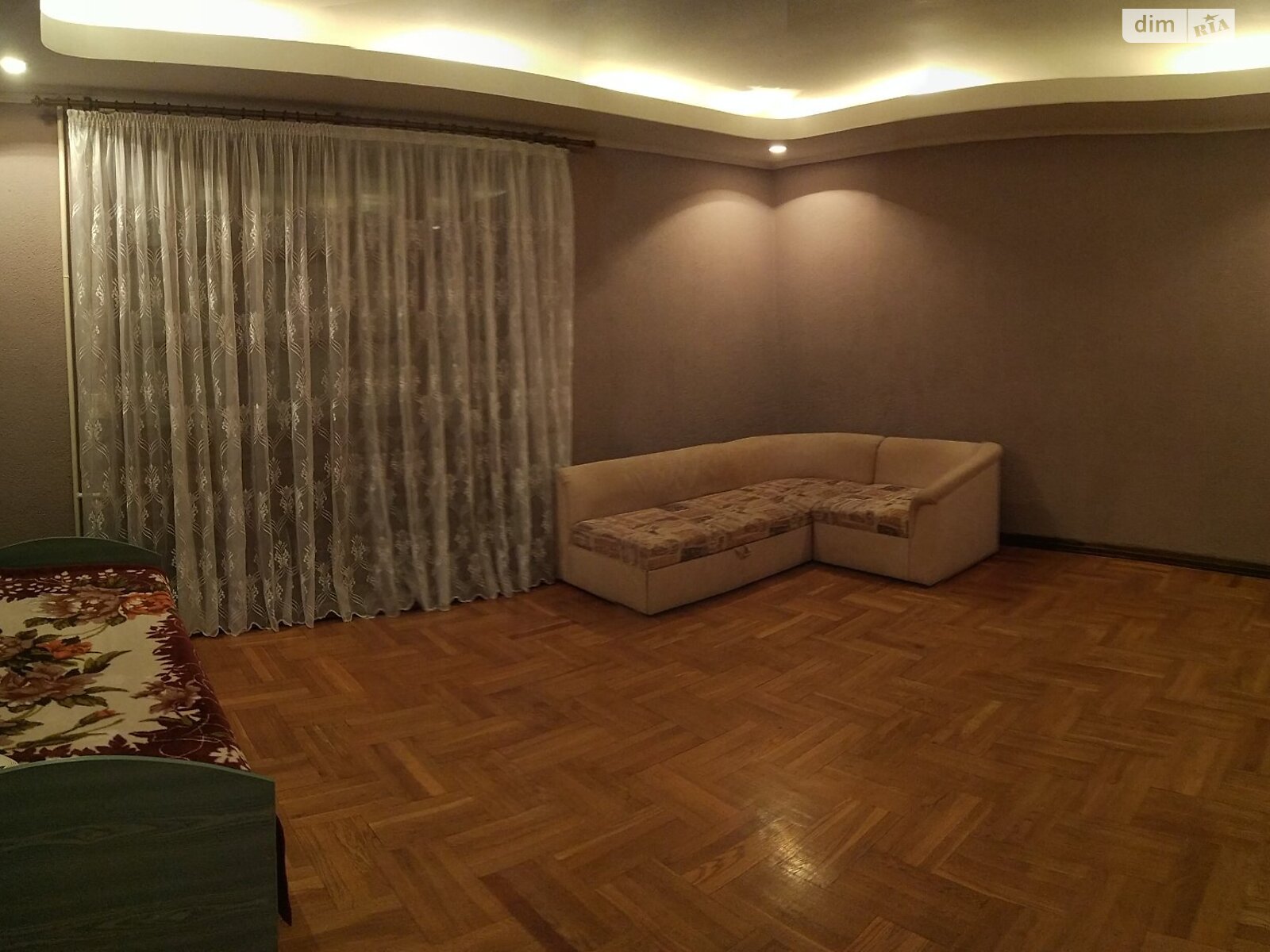 триповерховий будинок з опаленням, 432 кв. м, цегла. Продаж у Ременеві фото 1 триповерховий будинок з опаленням, 432 кв. м, цегла. Продаж у Ременеві фото 1