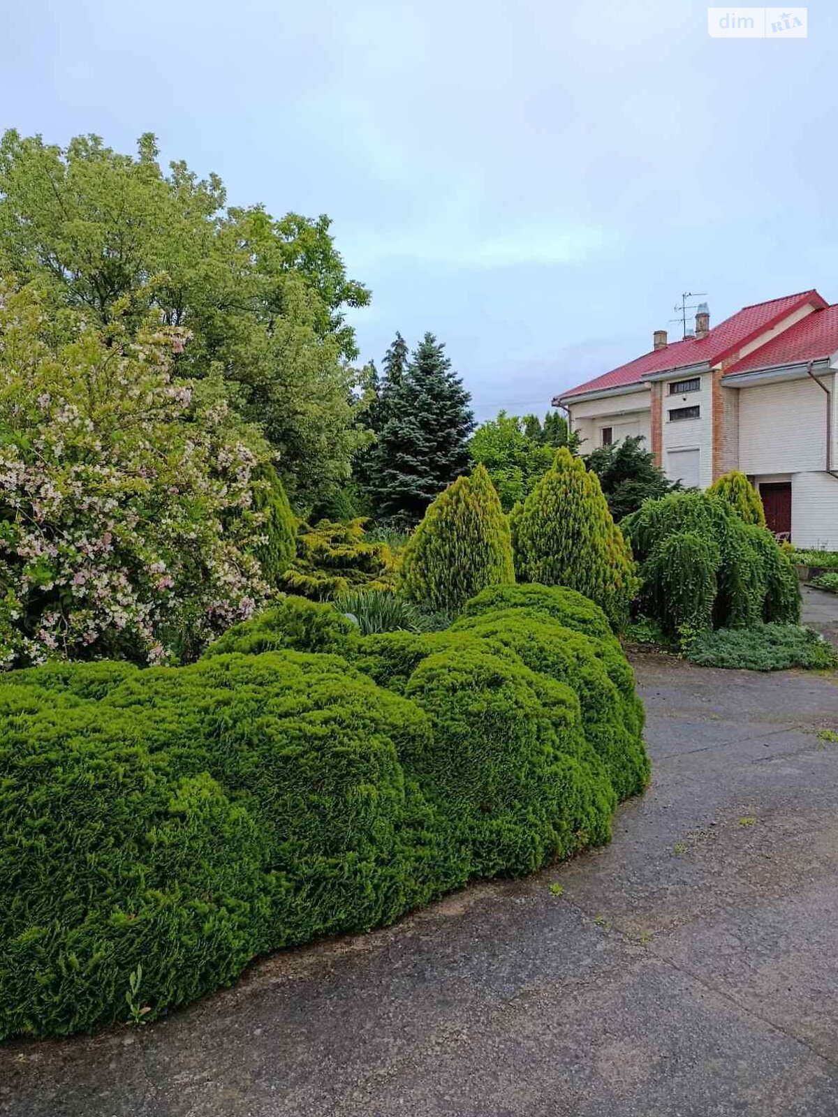 трехэтажный дом с отоплением, 432 кв. м, кирпич. Продажа в Ременове фото 1 трехэтажный дом с отоплением, 432 кв. м, кирпич. Продажа в Ременове фото 1