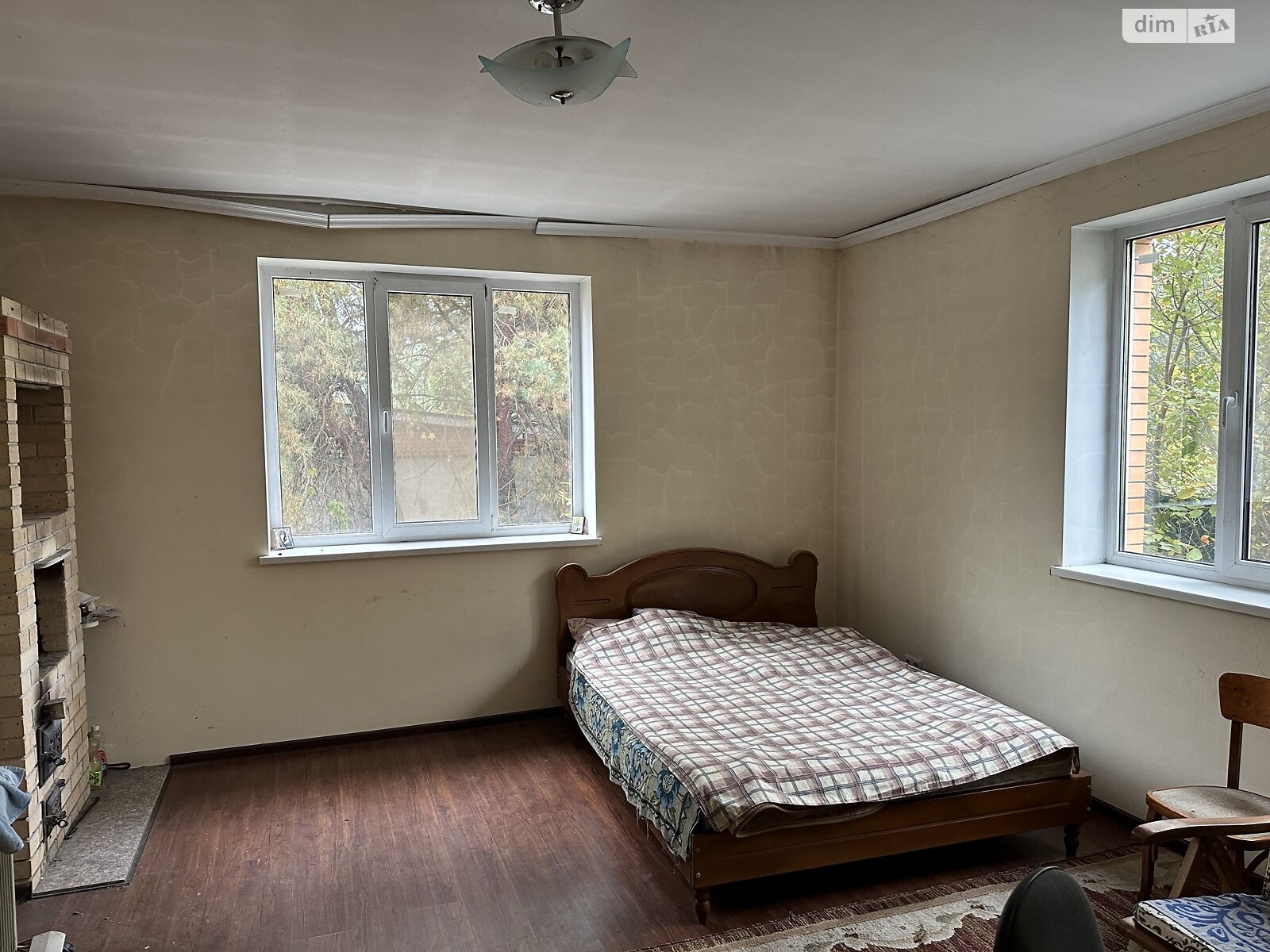 триповерховий будинок з опаленням, 300 кв. м, цегла. Продаж у Ревне фото 1 триповерховий будинок з опаленням, 300 кв. м, цегла. Продаж у Ревне фото 1
