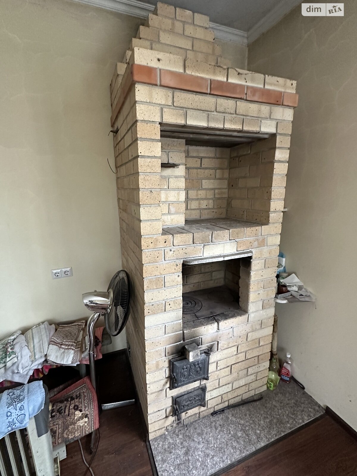 триповерховий будинок з опаленням, 300 кв. м, цегла. Продаж у Ревне фото 1 триповерховий будинок з опаленням, 300 кв. м, цегла. Продаж у Ревне фото 1