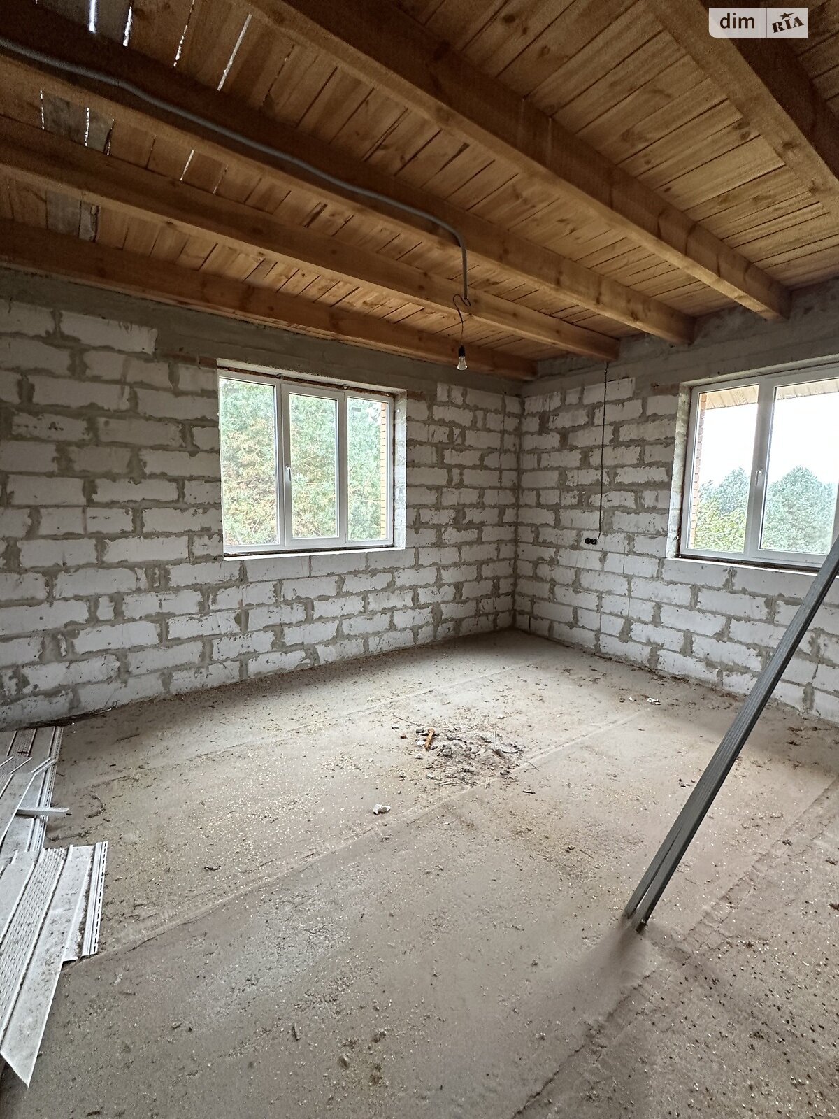триповерховий будинок з опаленням, 300 кв. м, цегла. Продаж у Ревне фото 1 триповерховий будинок з опаленням, 300 кв. м, цегла. Продаж у Ревне фото 1