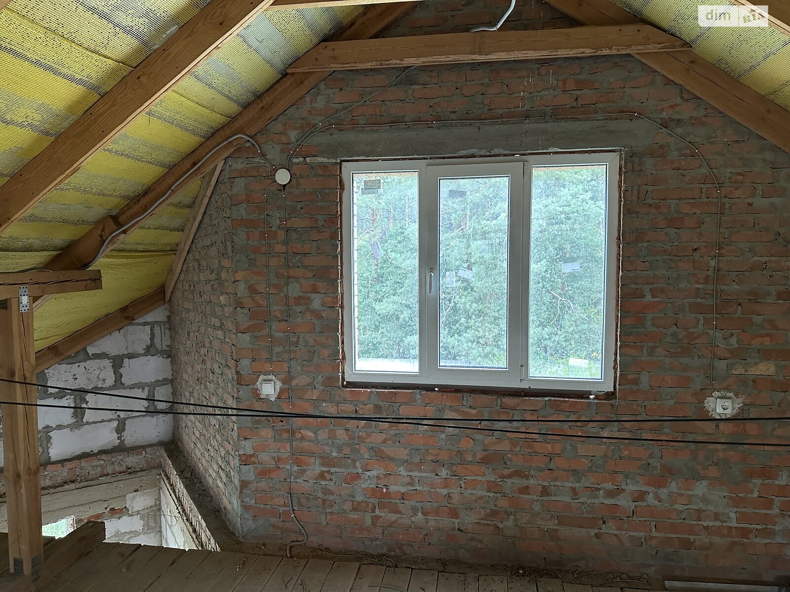триповерховий будинок з опаленням, 300 кв. м, цегла. Продаж у Ревне фото 1 триповерховий будинок з опаленням, 300 кв. м, цегла. Продаж у Ревне фото 1