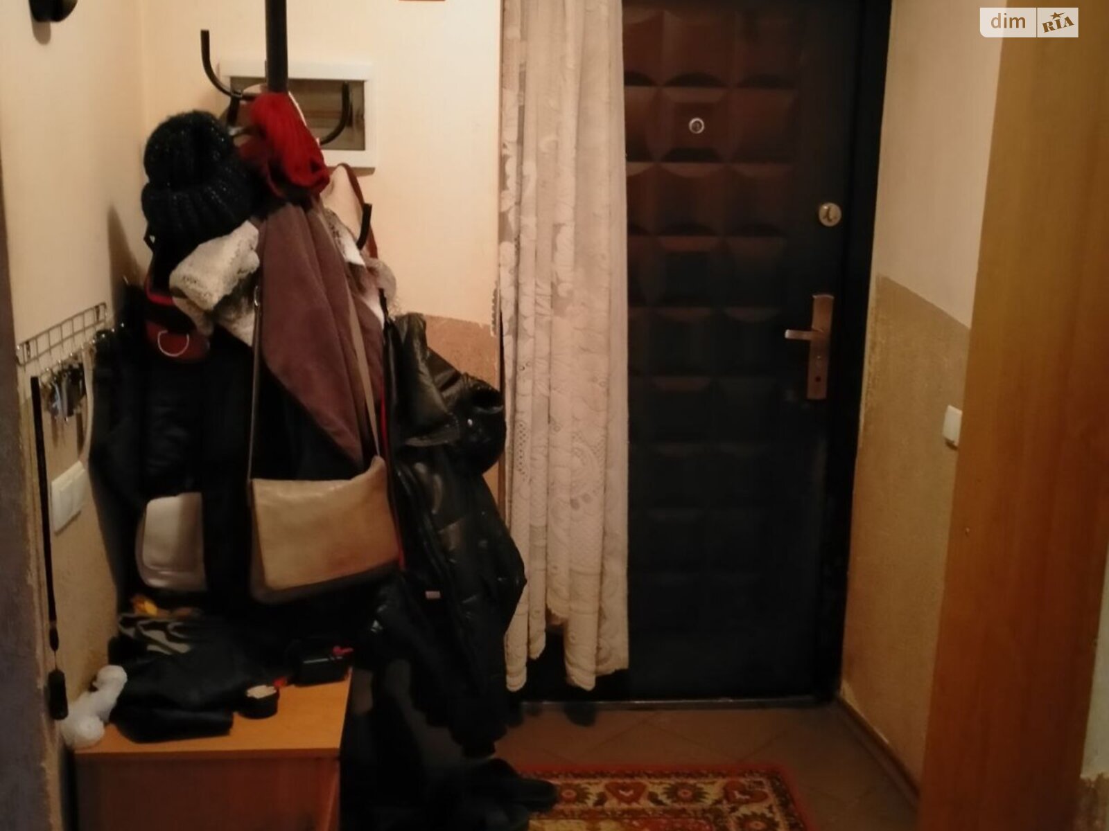 двухэтажный дом с гаражом, 50 кв. м, кирпич. Продажа в Ржищеве фото 1 двухэтажный дом с гаражом, 50 кв. м, кирпич. Продажа в Ржищеве фото 1