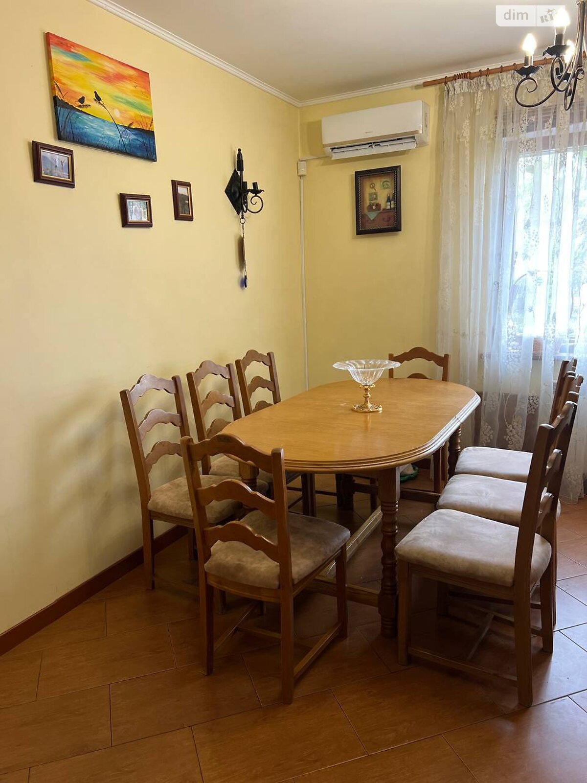 трехэтажный дом с гаражом, 289 кв. м, кирпич. Продажа в Ржищеве район Ржищев фото 1 трехэтажный дом с гаражом, 289 кв. м, кирпич. Продажа в Ржищеве район Ржищев фото 1