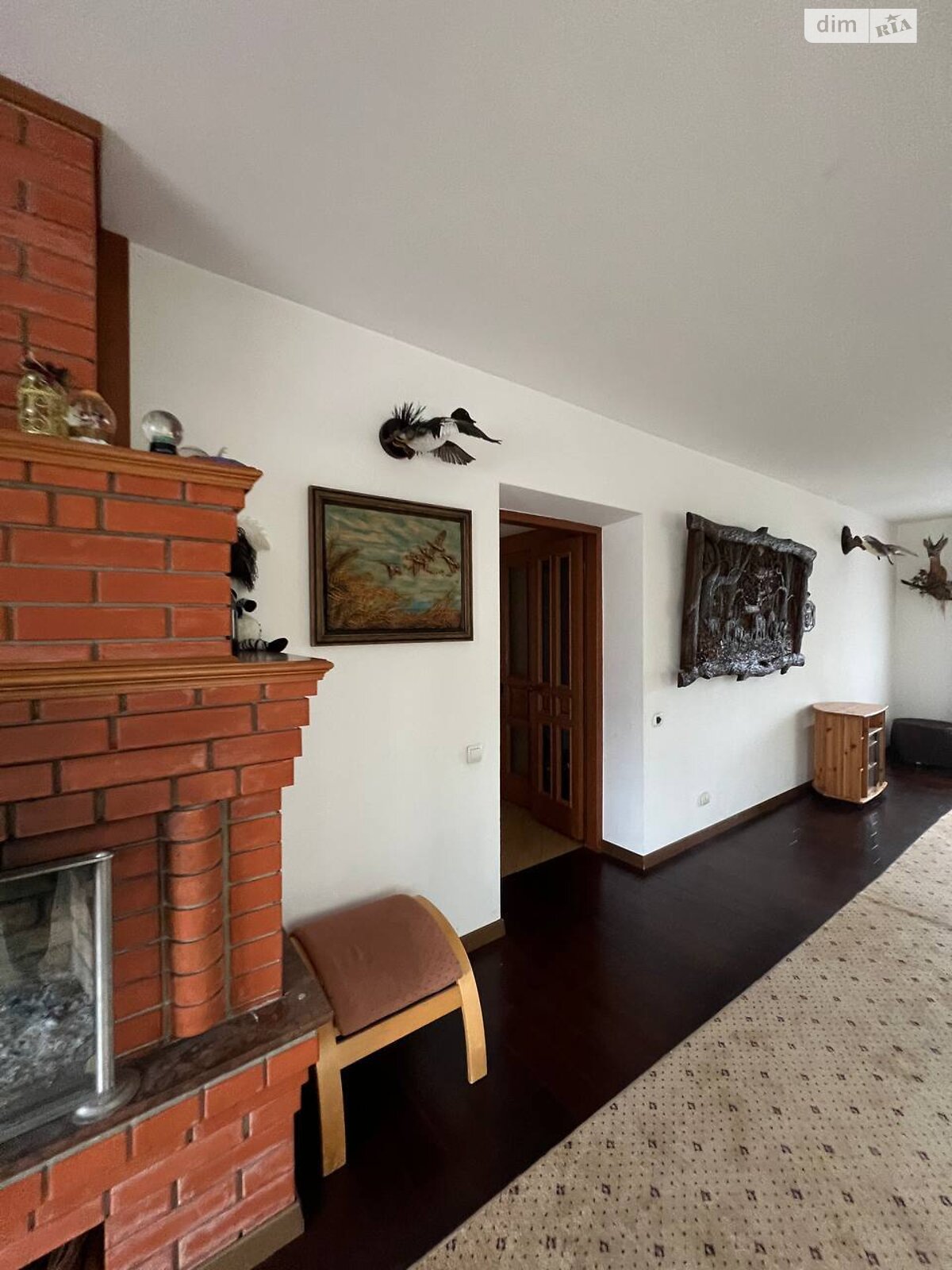 трехэтажный дом с гаражом, 289 кв. м, кирпич. Продажа в Ржищеве район Ржищев фото 1 трехэтажный дом с гаражом, 289 кв. м, кирпич. Продажа в Ржищеве район Ржищев фото 1