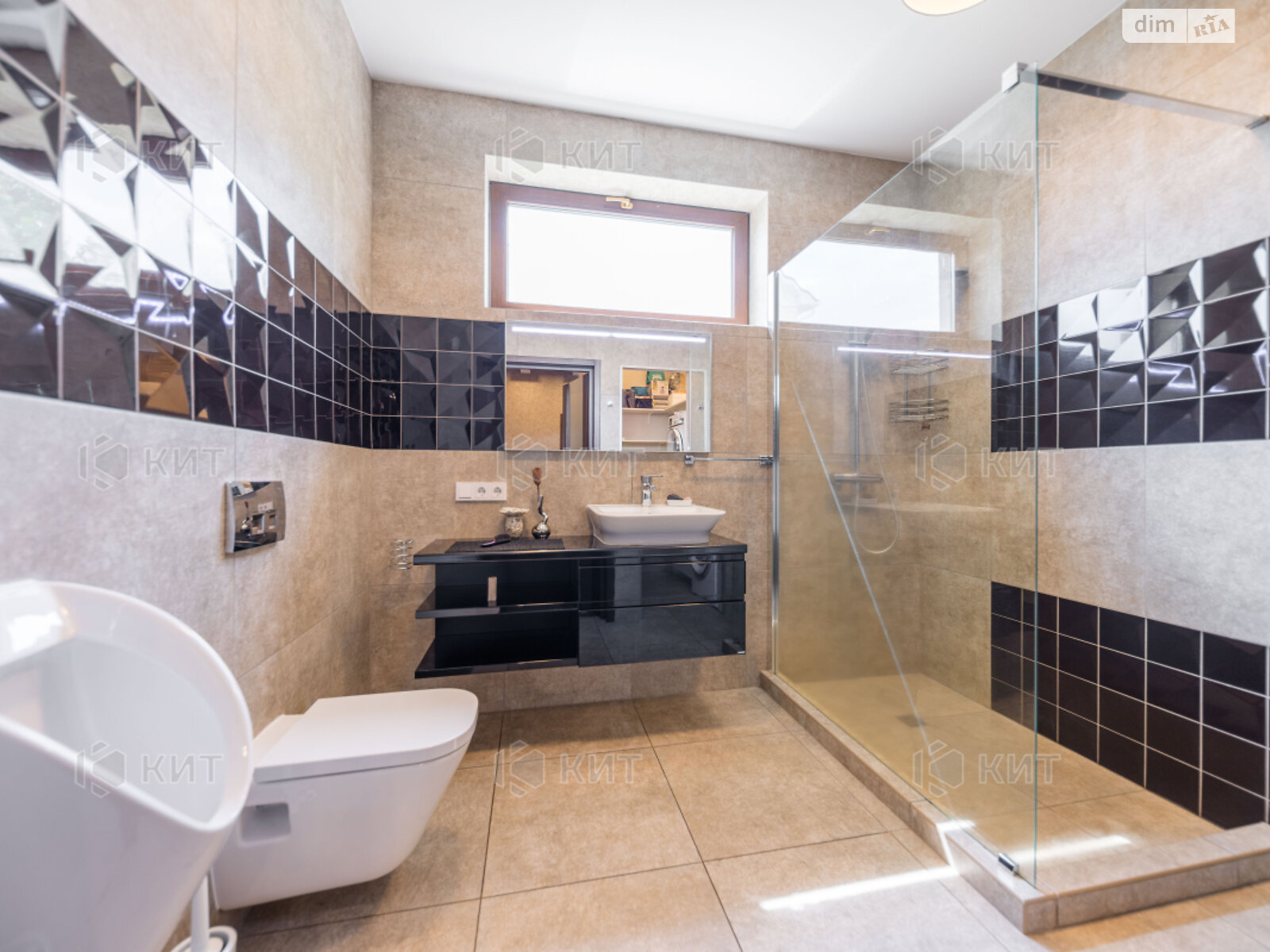 двухэтажный дом, 157 кв. м, кирпич. Продажа в Родичах фото 1