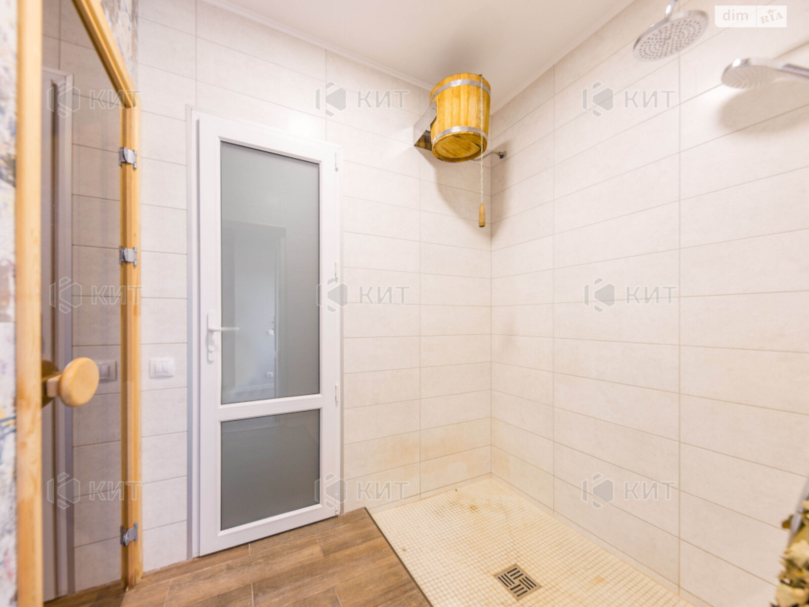 двухэтажный дом, 157 кв. м, кирпич. Продажа в Родичах фото 1