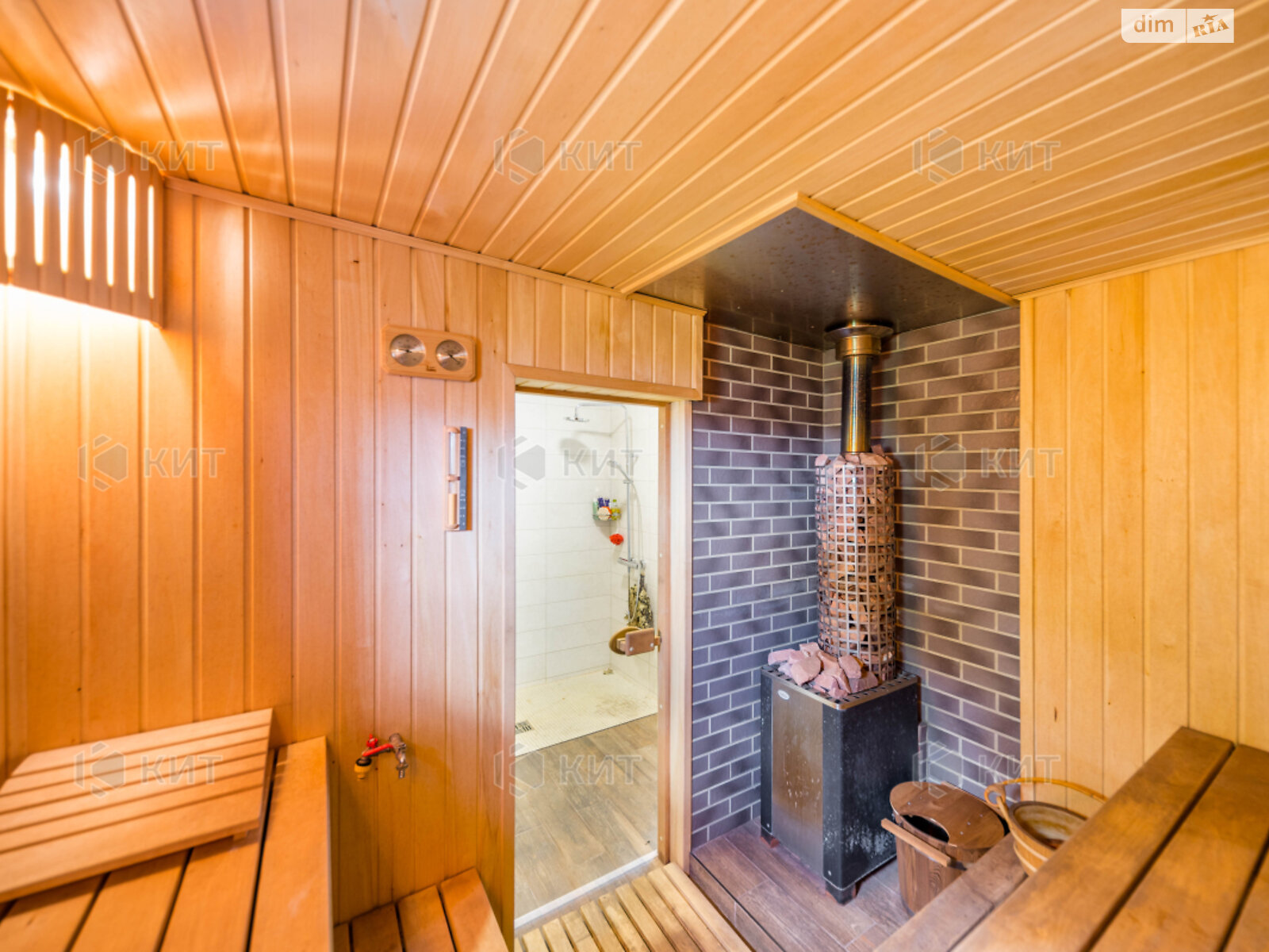 двухэтажный дом, 157 кв. м, кирпич. Продажа в Родичах фото 1