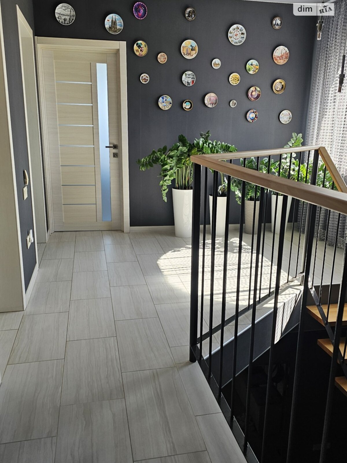 двоповерховий будинок з верандою, 181.6 кв. м, цегла. Продаж у Рогані фото 1