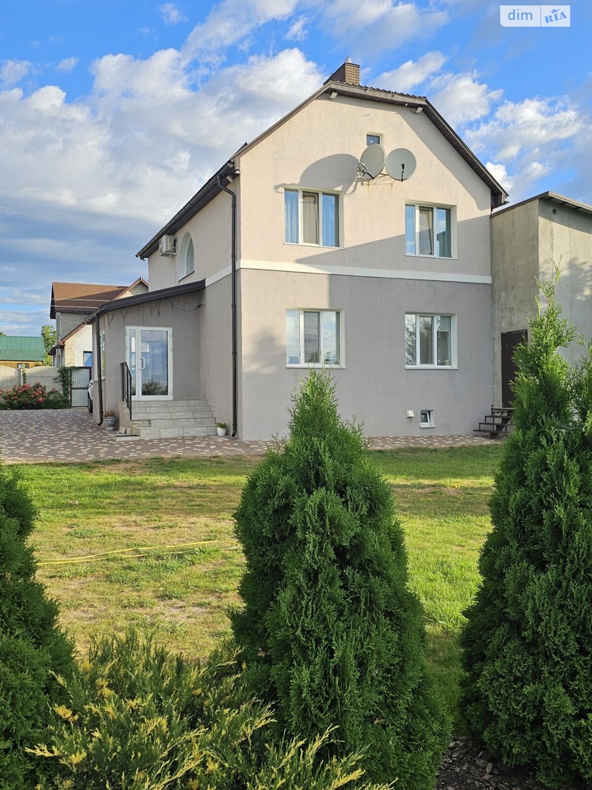 двоповерховий будинок з верандою, 181.6 кв. м, цегла. Продаж у Рогані фото 1