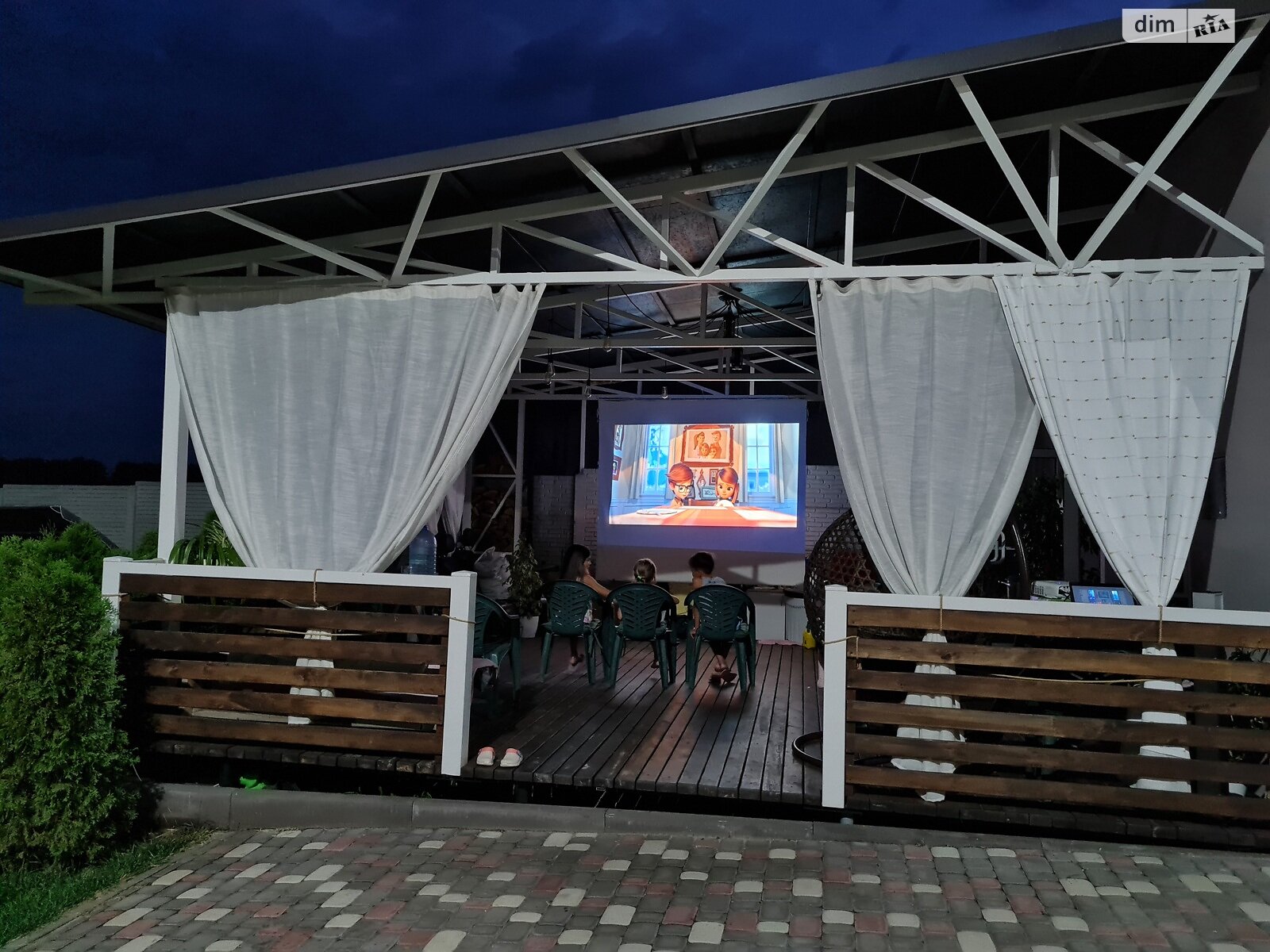 двоповерховий будинок з верандою, 181.6 кв. м, цегла. Продаж у Рогані фото 1