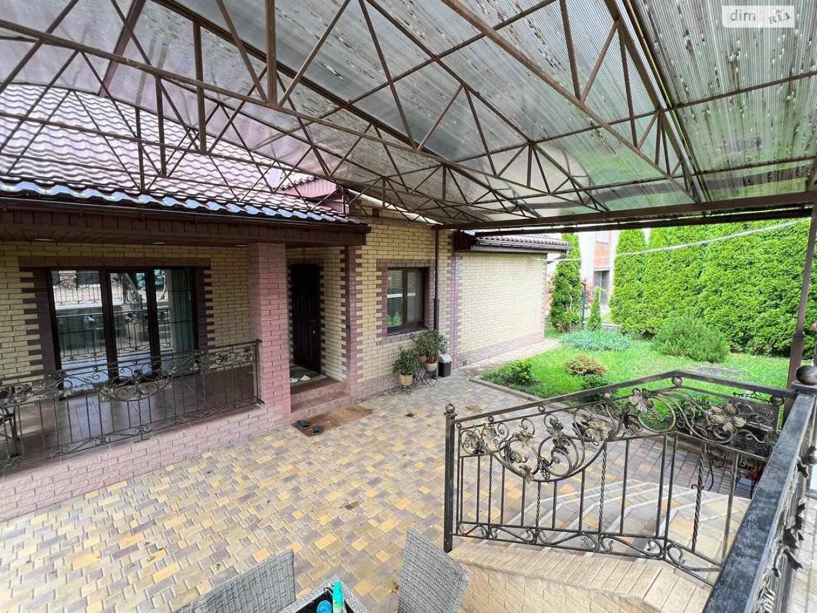 двухэтажный дом с верандой, 160 кв. м, кирпич. Продажа в Рогани фото 1 двухэтажный дом с верандой, 160 кв. м, кирпич. Продажа в Рогани фото 1
