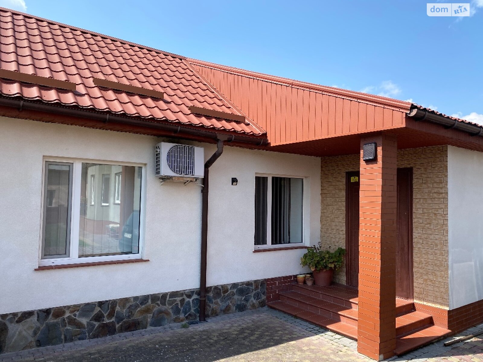 двухэтажный дом с верандой, 220 кв. м, кирпич. Продажа в Рогатине район Рогатин фото 1 двухэтажный дом с верандой, 220 кв. м, кирпич. Продажа в Рогатине район Рогатин фото 1