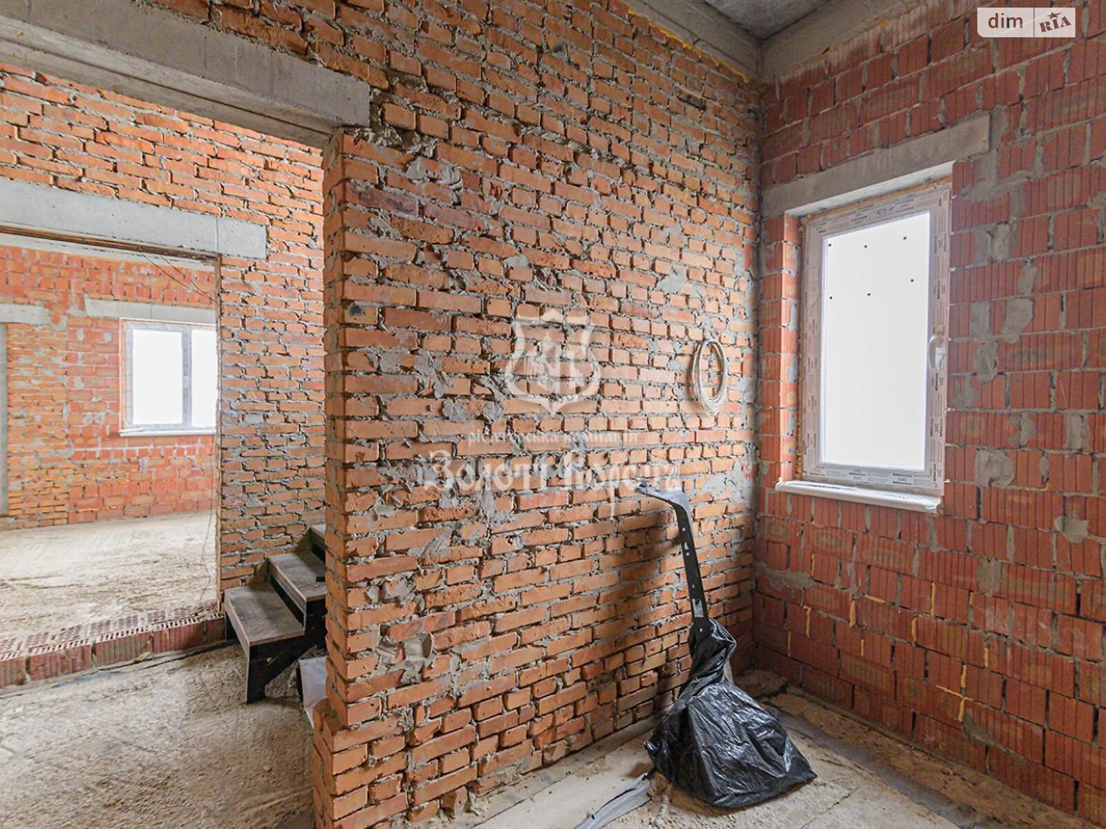 двоповерховий будинок, 166.3 кв. м, кирпич. Продаж у Рогозові фото 1