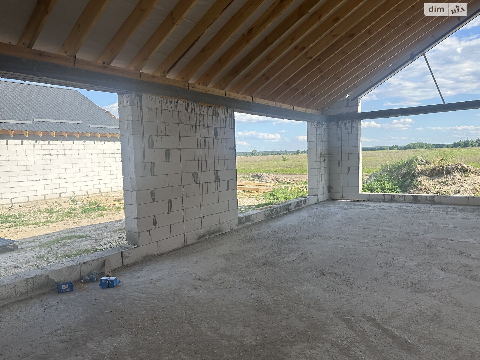 одноэтажный дом с отоплением, 125 кв. м, газобетон. Продажа в Рожнах фото 1 одноэтажный дом с отоплением, 125 кв. м, газобетон. Продажа в Рожнах фото 1