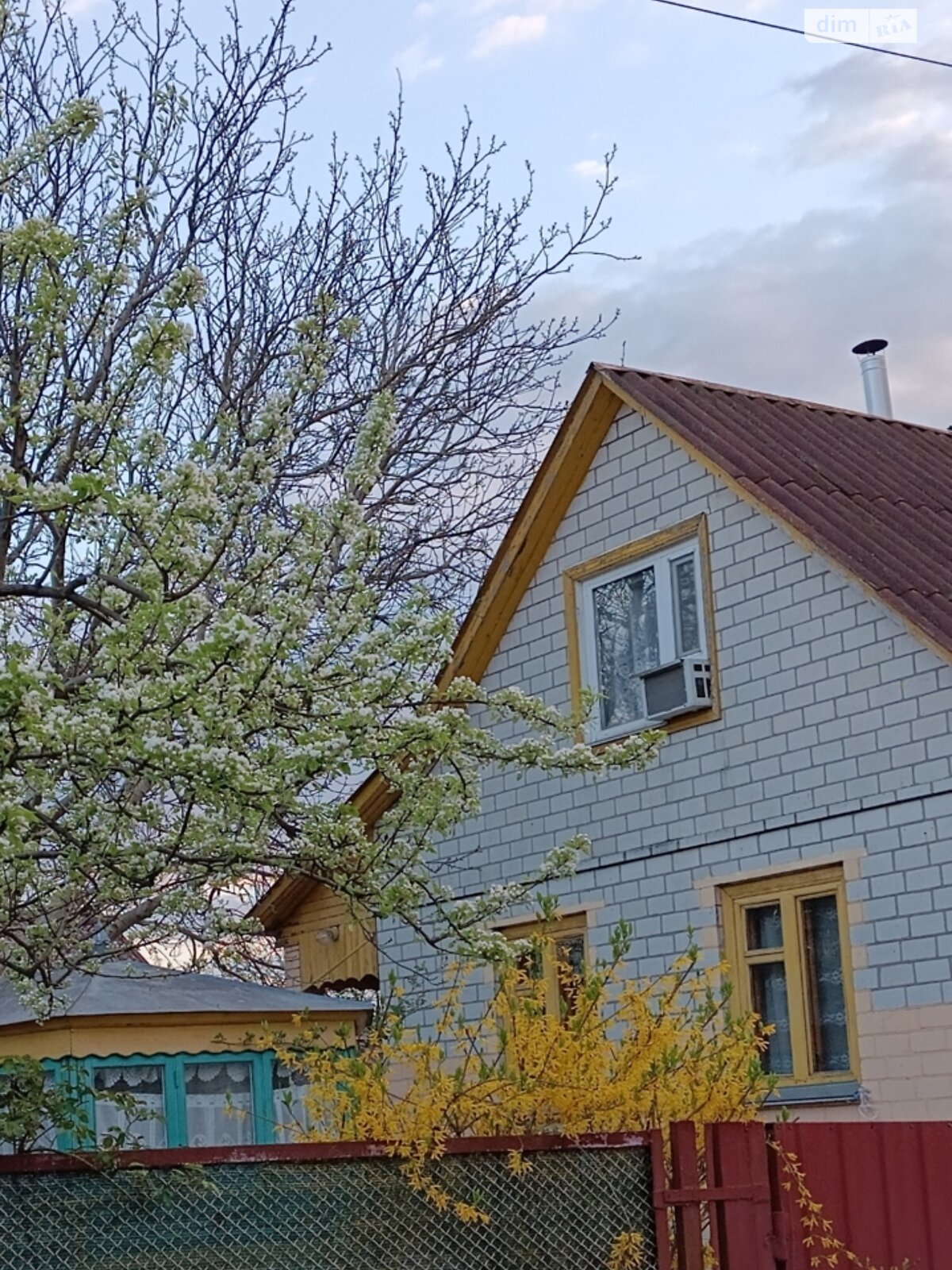 двоповерховий будинок бесідка, 67.3 кв. м, дерево та цегла. Продаж в Рожнах, район Нижні сади фото 1 двоповерховий будинок бесідка, 67.3 кв. м, дерево та цегла. Продаж в Рожнах, район Нижні сади фото 1