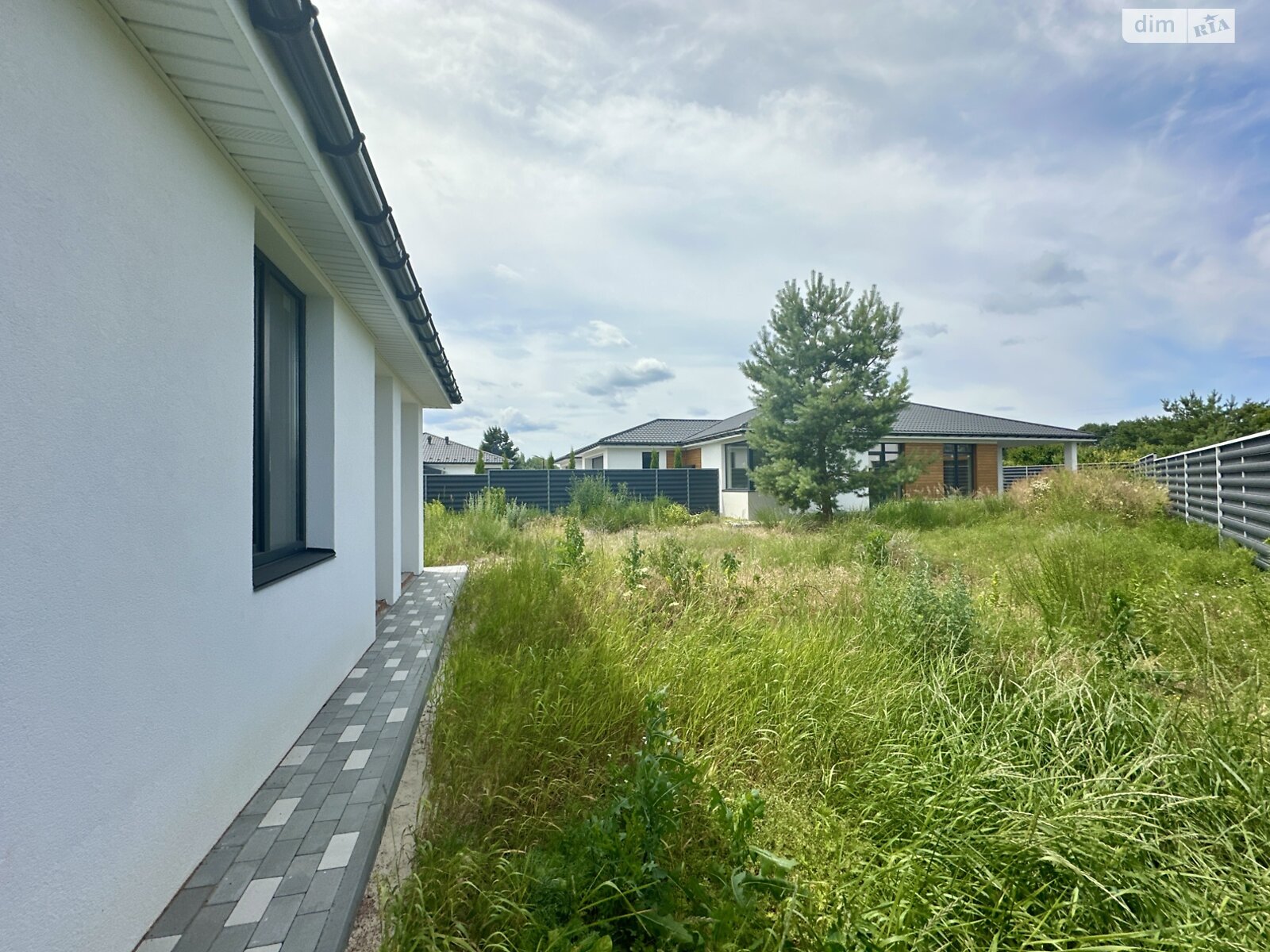 одноповерховий будинок з гаражем, 176.2 кв. м, цегла. Продаж у Рожнах фото 1 одноповерховий будинок з гаражем, 176.2 кв. м, цегла. Продаж у Рожнах фото 1