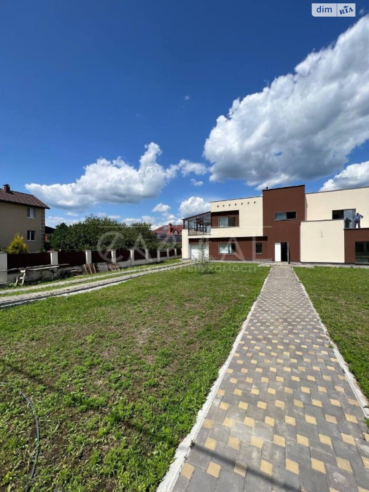 двоповерховий будинок, 400 кв. м, цегла. Продаж у Романкові фото 1 двоповерховий будинок, 400 кв. м, цегла. Продаж у Романкові фото 1