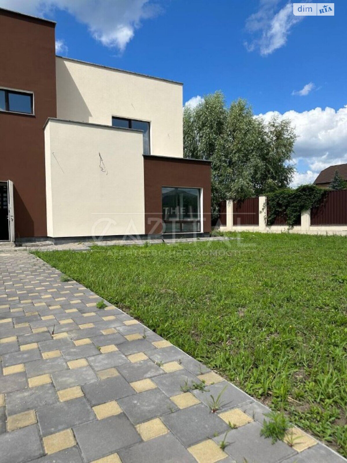 двоповерховий будинок, 400 кв. м, цегла. Продаж у Романкові фото 1 двоповерховий будинок, 400 кв. м, цегла. Продаж у Романкові фото 1