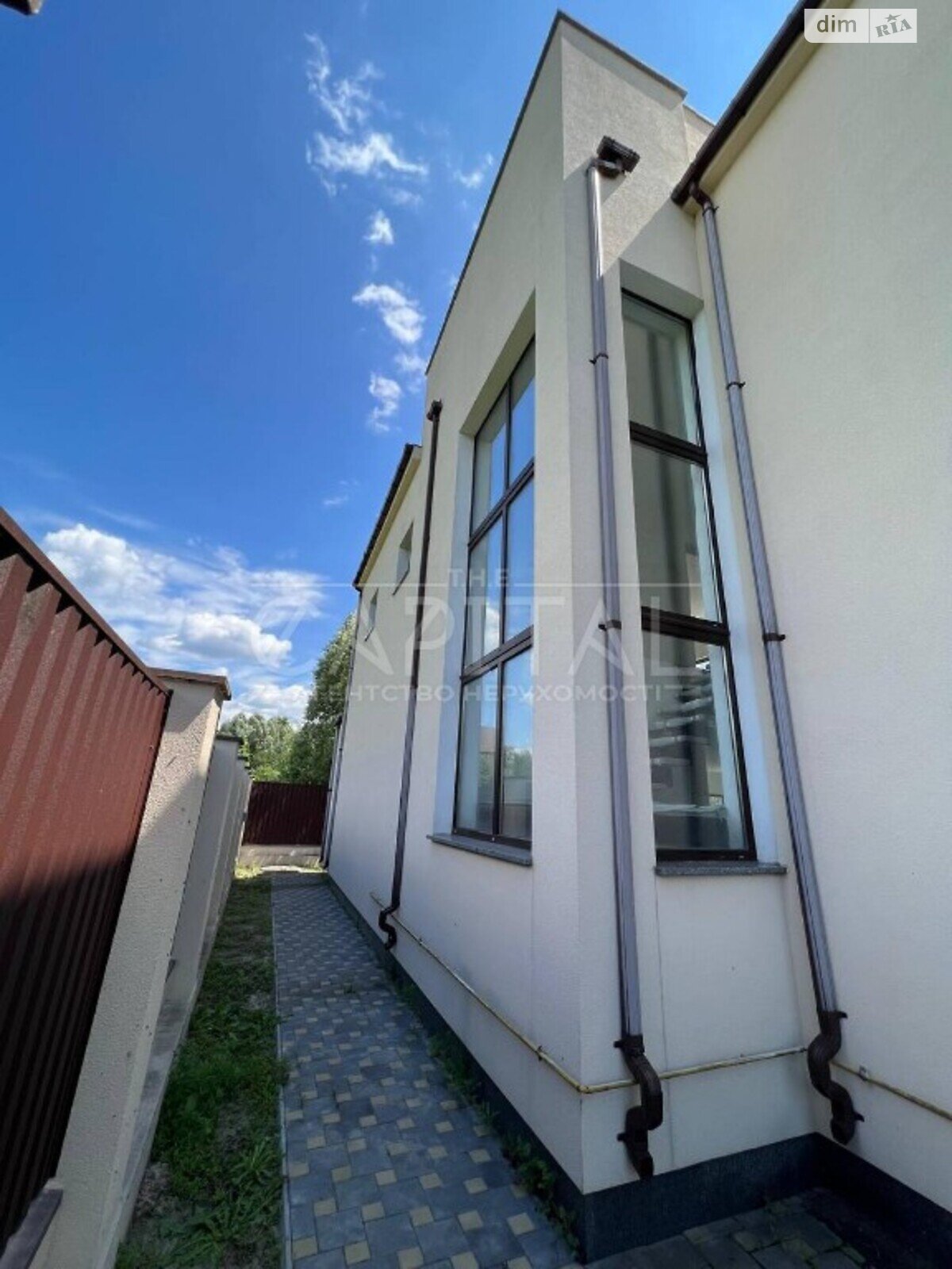 двоповерховий будинок, 400 кв. м, цегла. Продаж у Романкові фото 1 двоповерховий будинок, 400 кв. м, цегла. Продаж у Романкові фото 1
