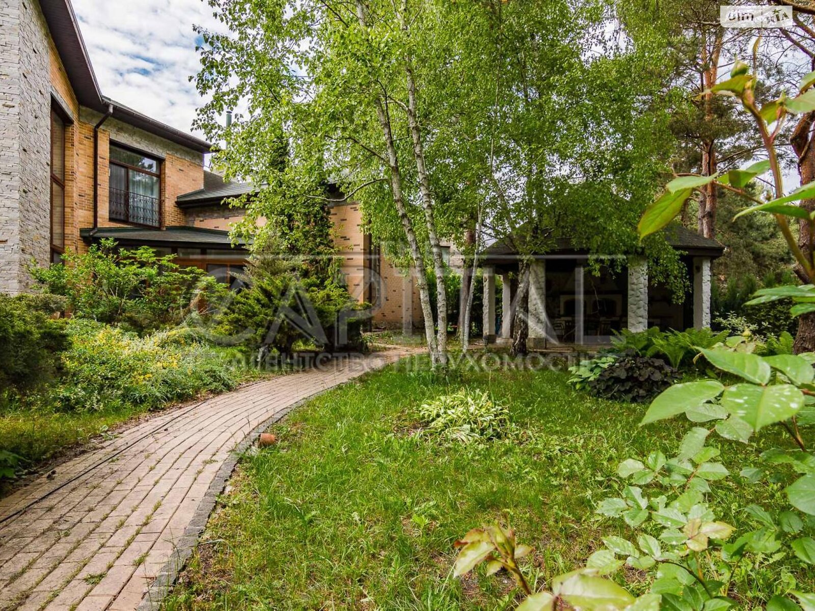 двоповерховий будинок бесідка, 430 кв. м, цегла. Продаж у Романкові фото 1 двоповерховий будинок бесідка, 430 кв. м, цегла. Продаж у Романкові фото 1