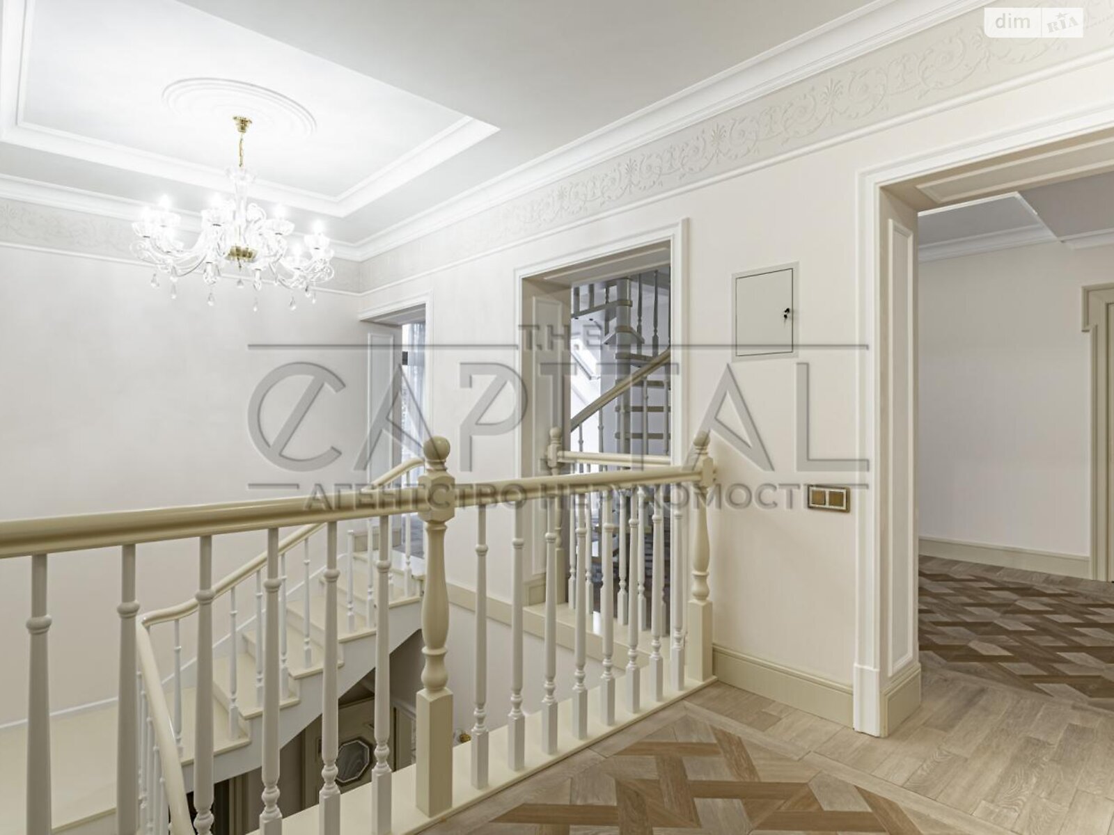 двухэтажный дом с мансардой, 820 кв. м, кирпич. Продажа в Романкове фото 1 двухэтажный дом с мансардой, 820 кв. м, кирпич. Продажа в Романкове фото 1