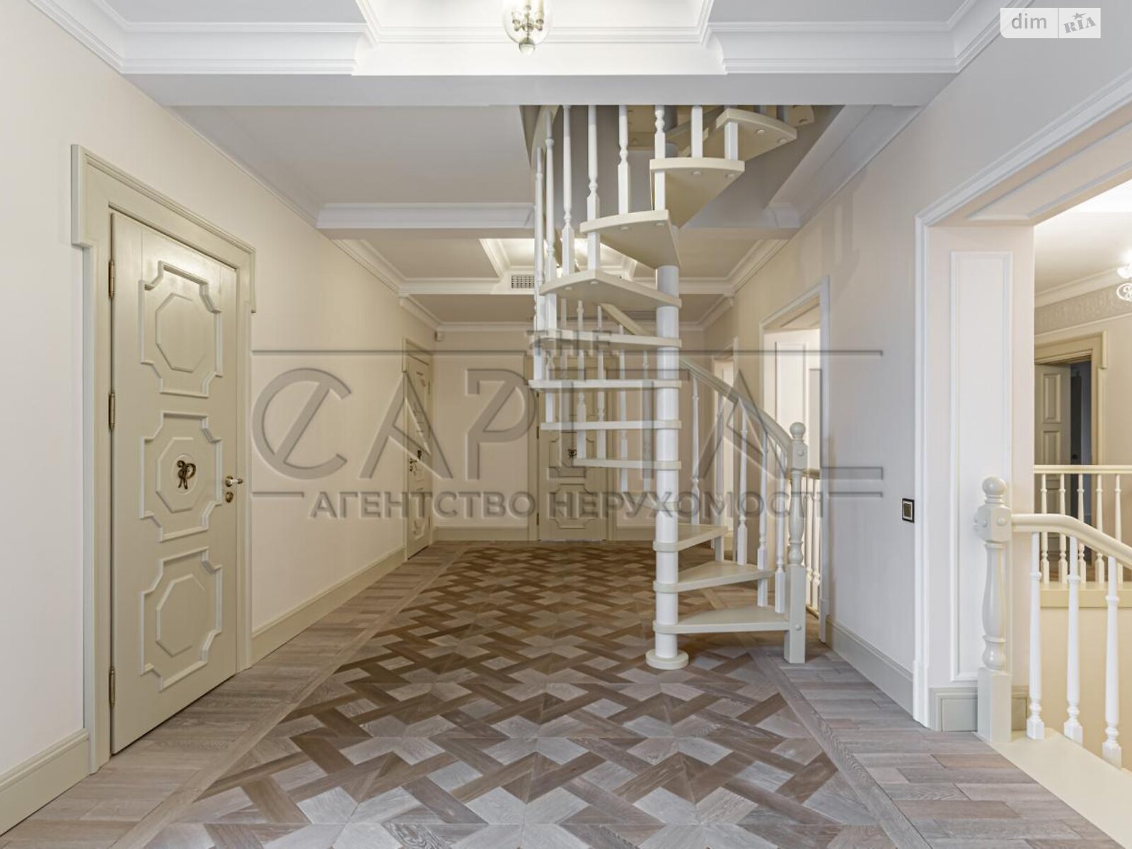 двухэтажный дом с мансардой, 820 кв. м, кирпич. Продажа в Романкове фото 1 двухэтажный дом с мансардой, 820 кв. м, кирпич. Продажа в Романкове фото 1