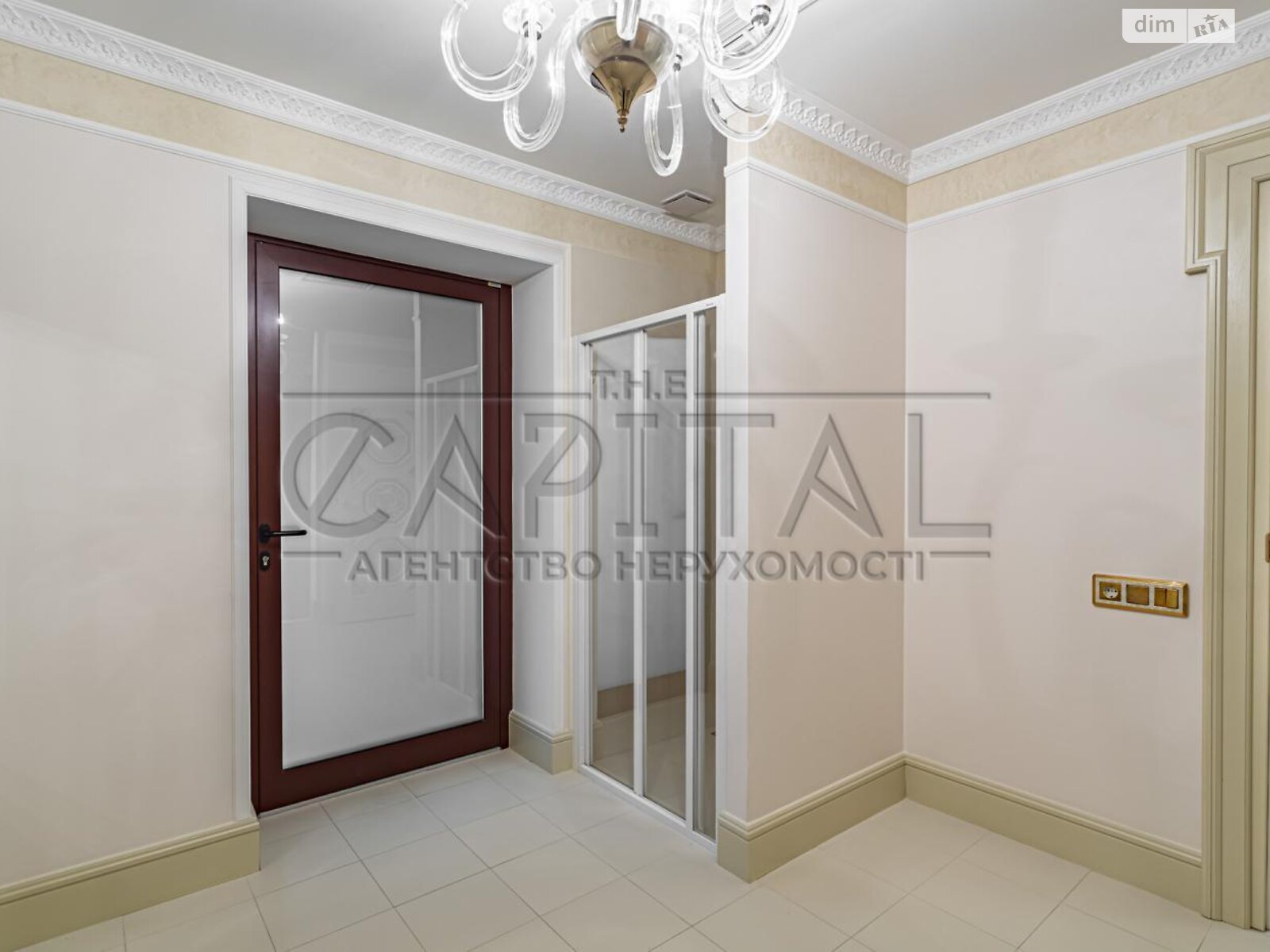 двухэтажный дом с мансардой, 820 кв. м, кирпич. Продажа в Романкове фото 1 двухэтажный дом с мансардой, 820 кв. м, кирпич. Продажа в Романкове фото 1