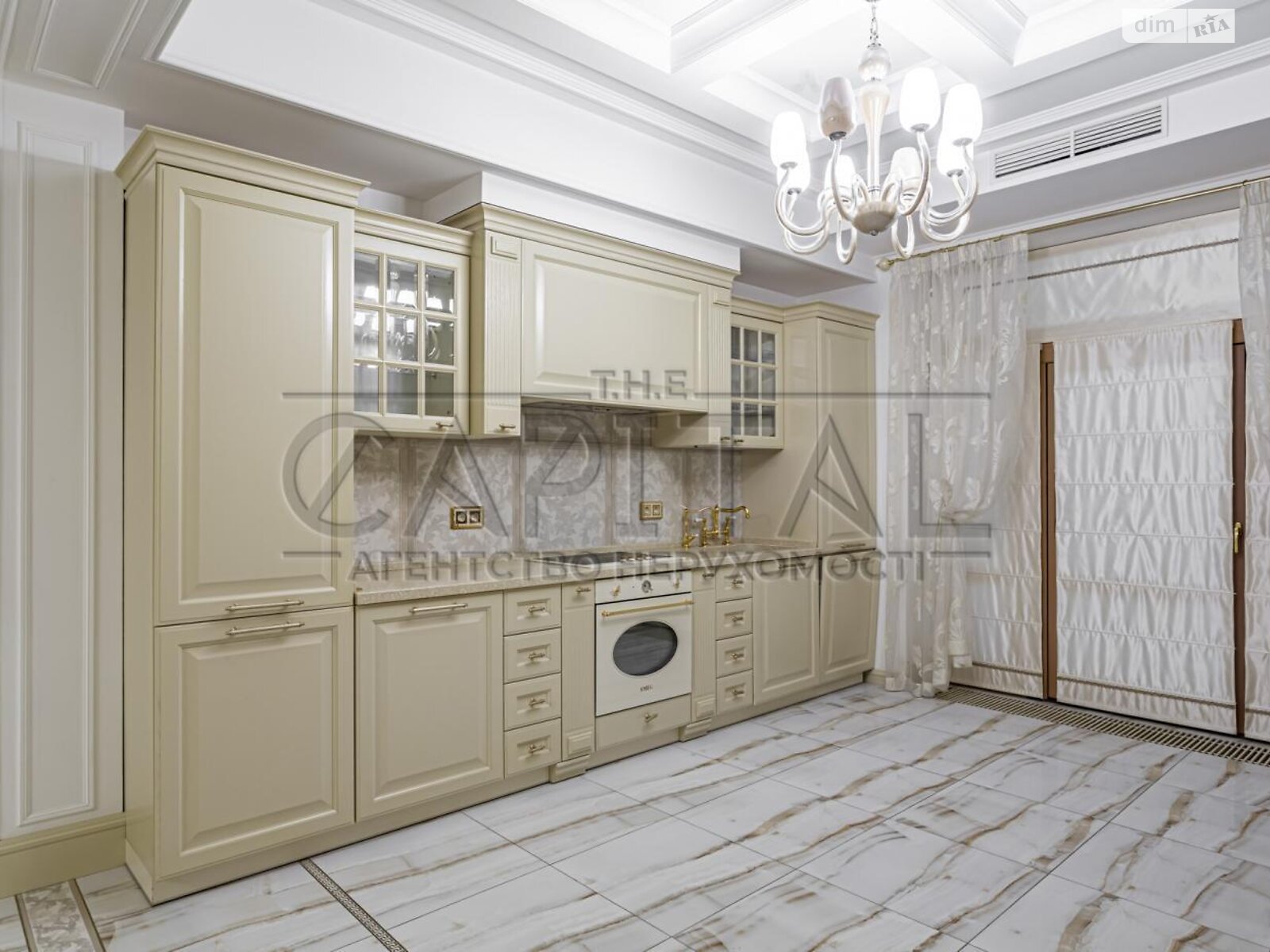 двухэтажный дом с мансардой, 820 кв. м, кирпич. Продажа в Романкове фото 1 двухэтажный дом с мансардой, 820 кв. м, кирпич. Продажа в Романкове фото 1