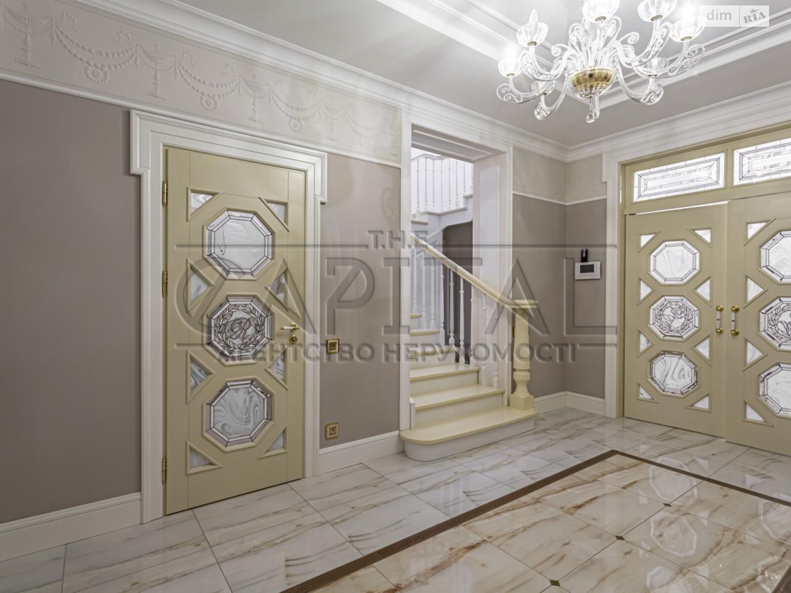 двухэтажный дом с мансардой, 820 кв. м, кирпич. Продажа в Романкове фото 1 двухэтажный дом с мансардой, 820 кв. м, кирпич. Продажа в Романкове фото 1