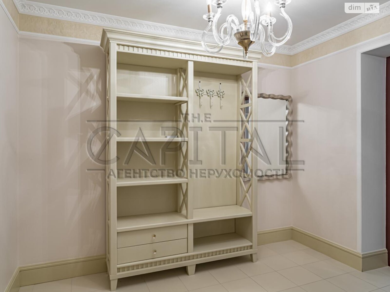 двухэтажный дом с мансардой, 820 кв. м, кирпич. Продажа в Романкове фото 1 двухэтажный дом с мансардой, 820 кв. м, кирпич. Продажа в Романкове фото 1
