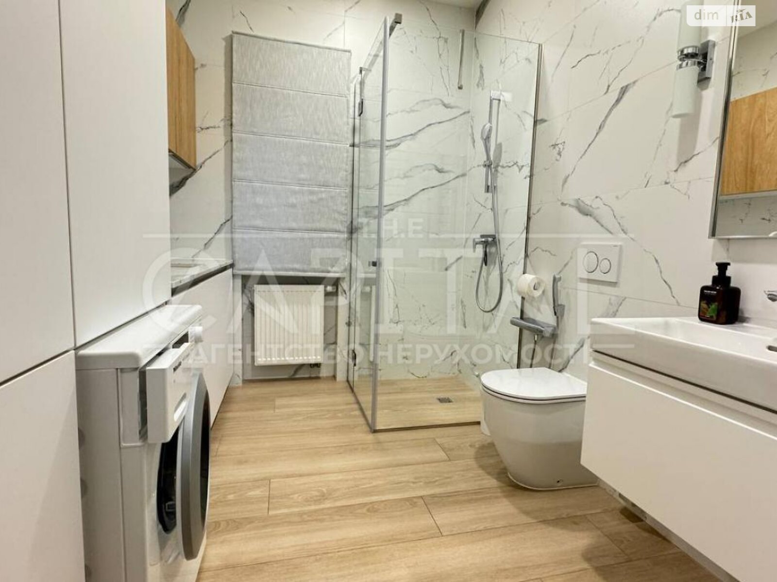 двухэтажный дом с отоплением, 290 кв. м, кирпич. Продажа в Романкове фото 1 двухэтажный дом с отоплением, 290 кв. м, кирпич. Продажа в Романкове фото 1